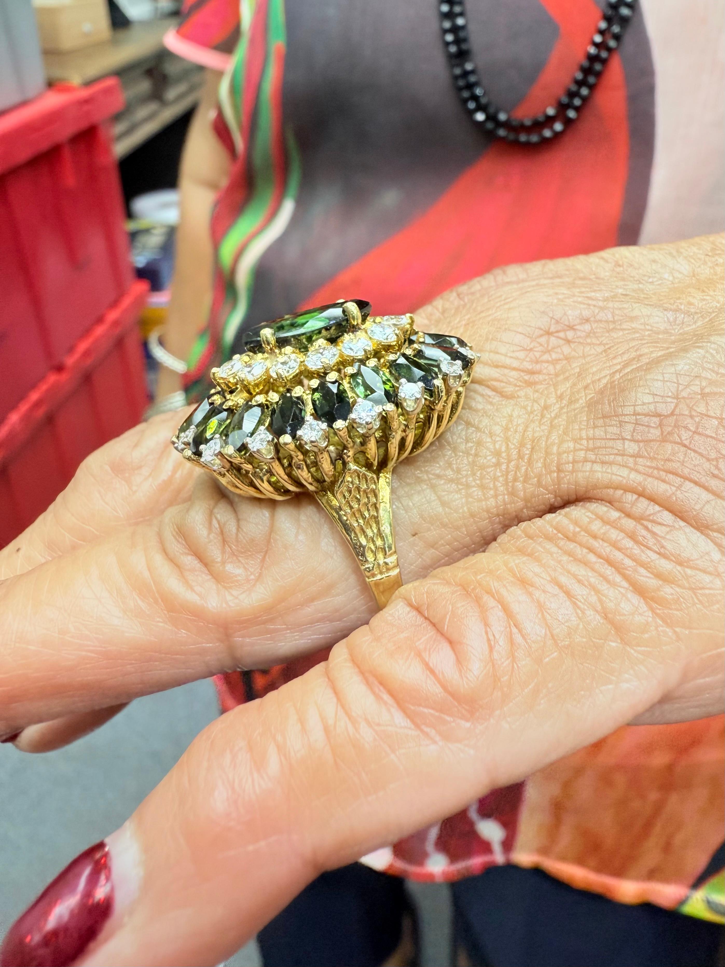 Cindy Royce Grüner Turmalin Diamant 18k Gelbgold Cocktail Ring CIRCA 1980s für Damen oder Herren im Angebot