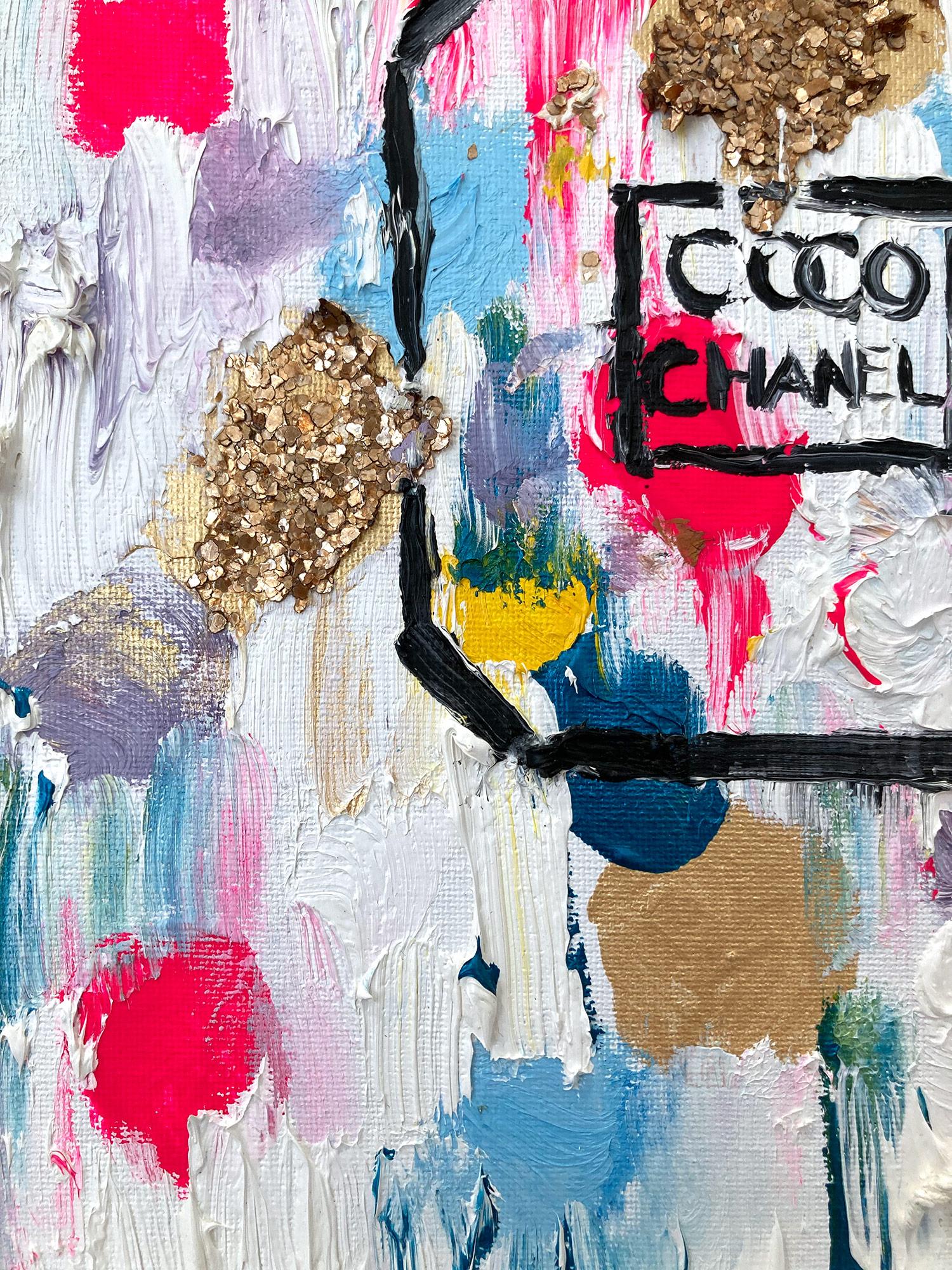 „Dripping Dots – Chanel in Province“ Zeitgenössische Parfümflasche, Chanel-Gemälde im Angebot 1