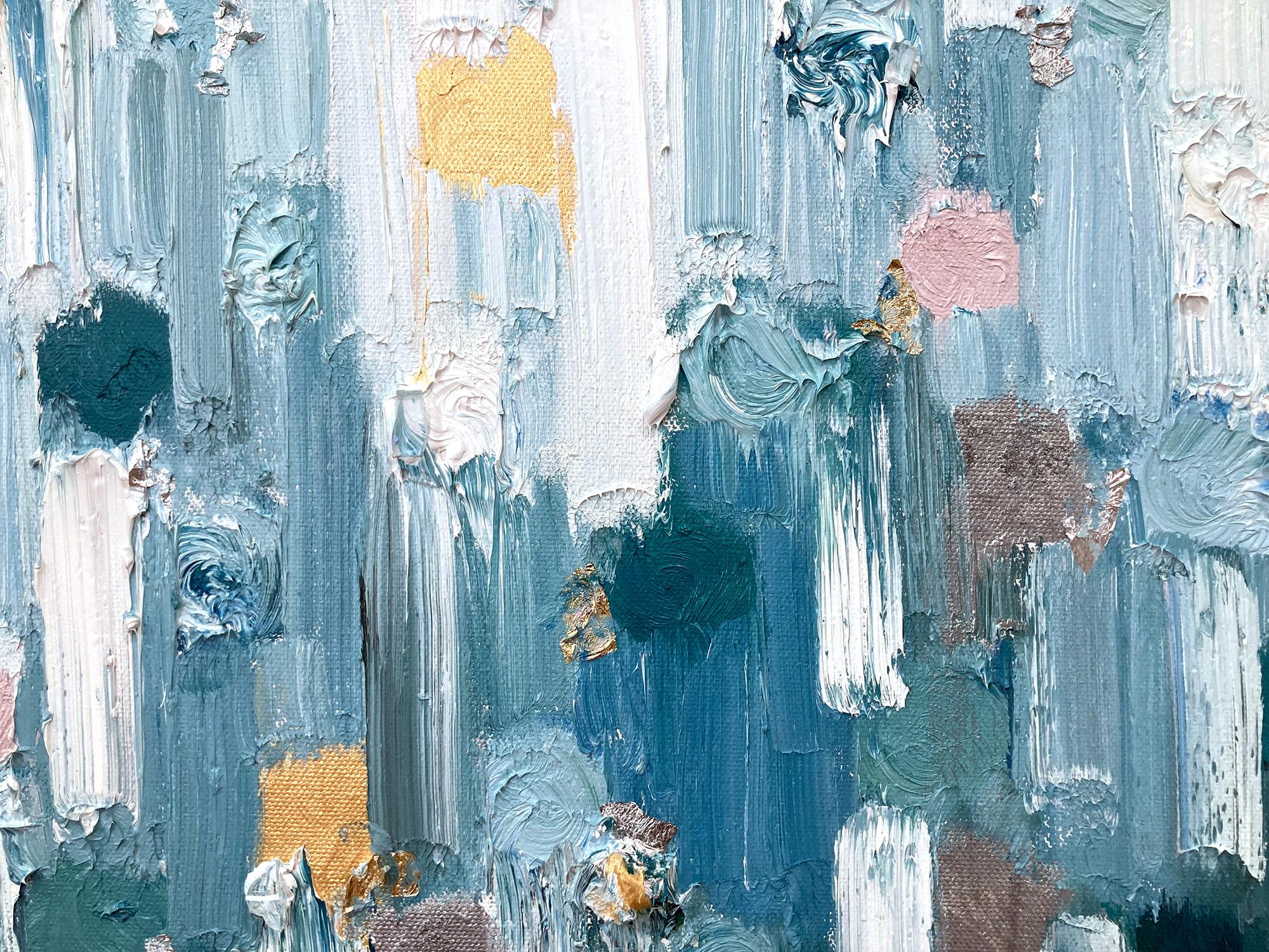 Grazie agli strati di olii brillanti e alle pennellate di pennello, la pittura è in grado di brillare e scintillare in un disegno davvero unico. L'artista utilizza la foglia d'oro con oli dalla texture spessa e vetro per aggiungere un'atmosfera