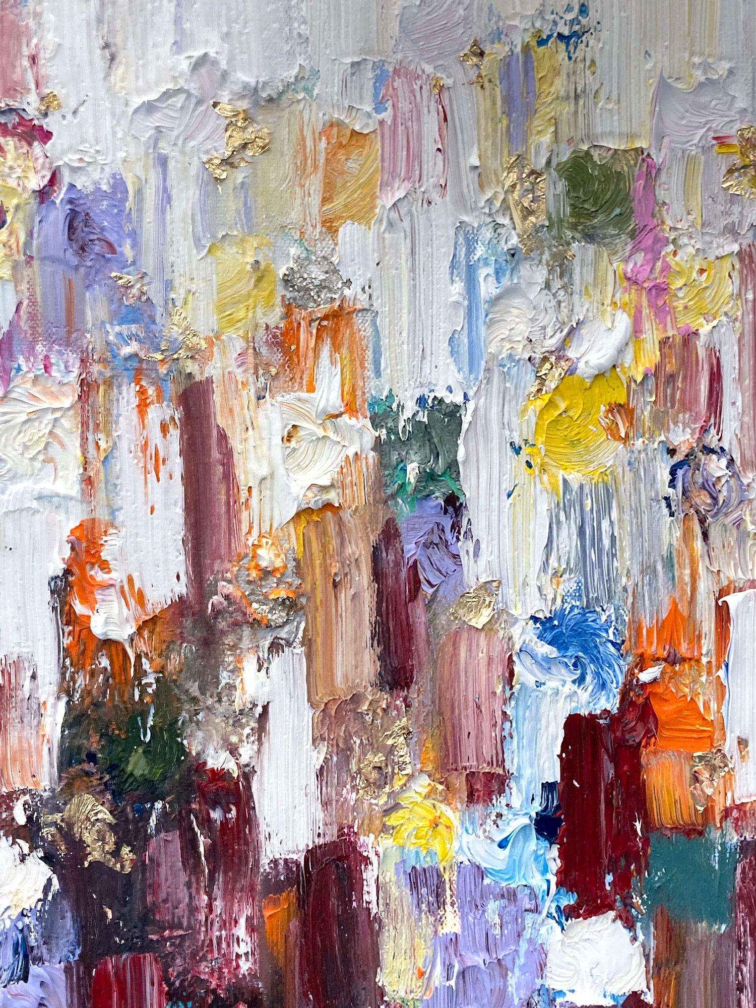 Grazie agli strati di olii brillanti e alle pennellate di pennello, la pittura è in grado di brillare e scintillare in un disegno davvero unico. L'artista utilizza oli dalla texture spessa e pezzi di vetro impreziositi a mano per aggiungere