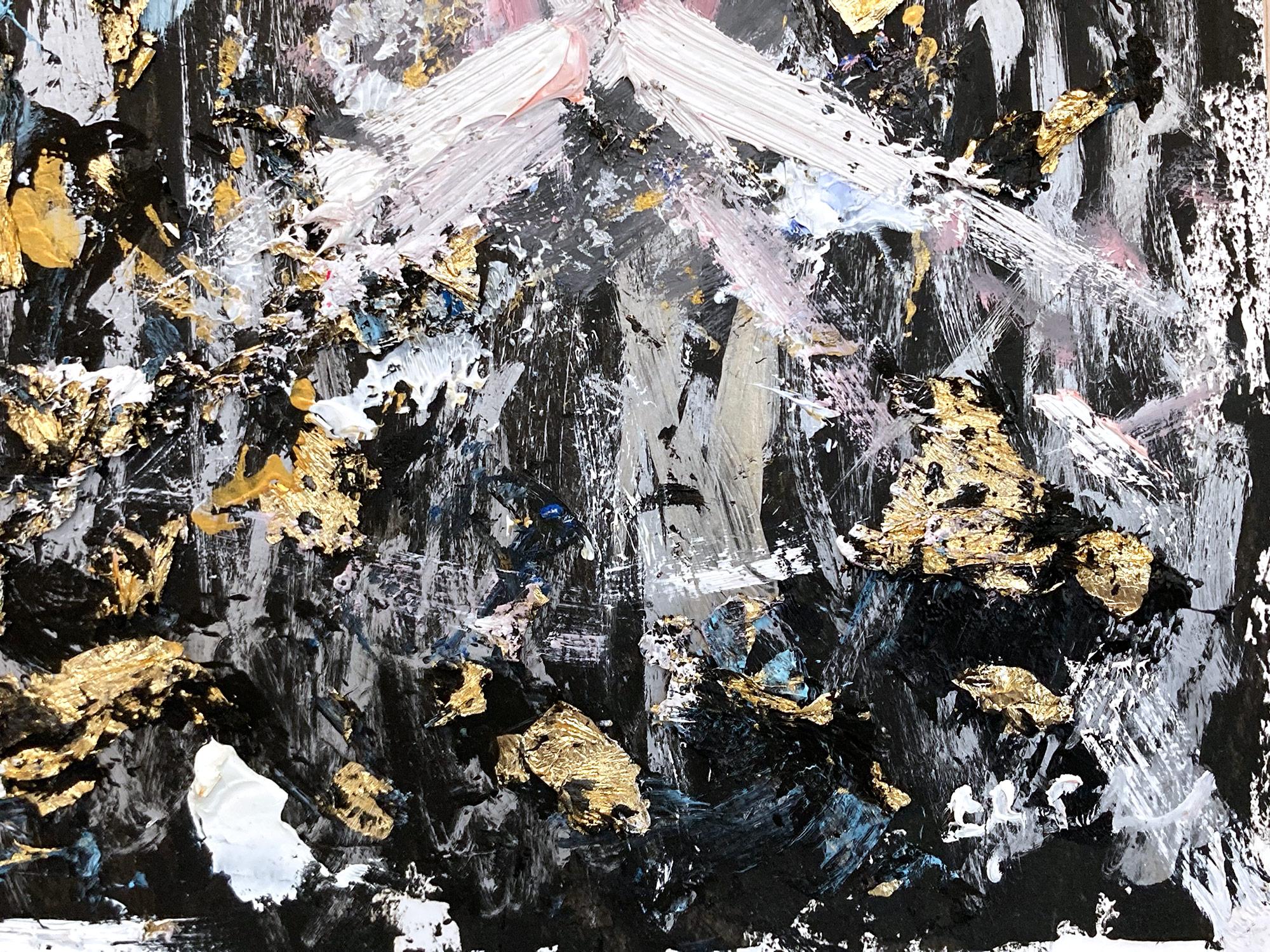 Esplorando la purezza delle forme femminili e il dramma dell'alta moda francese, l'artista Cindy Shaoul crea un dialogo tra il figurativo e l'astratto. Le sue composizioni vivaci sono allo stesso tempo drammatiche e stimolanti, e catturano il