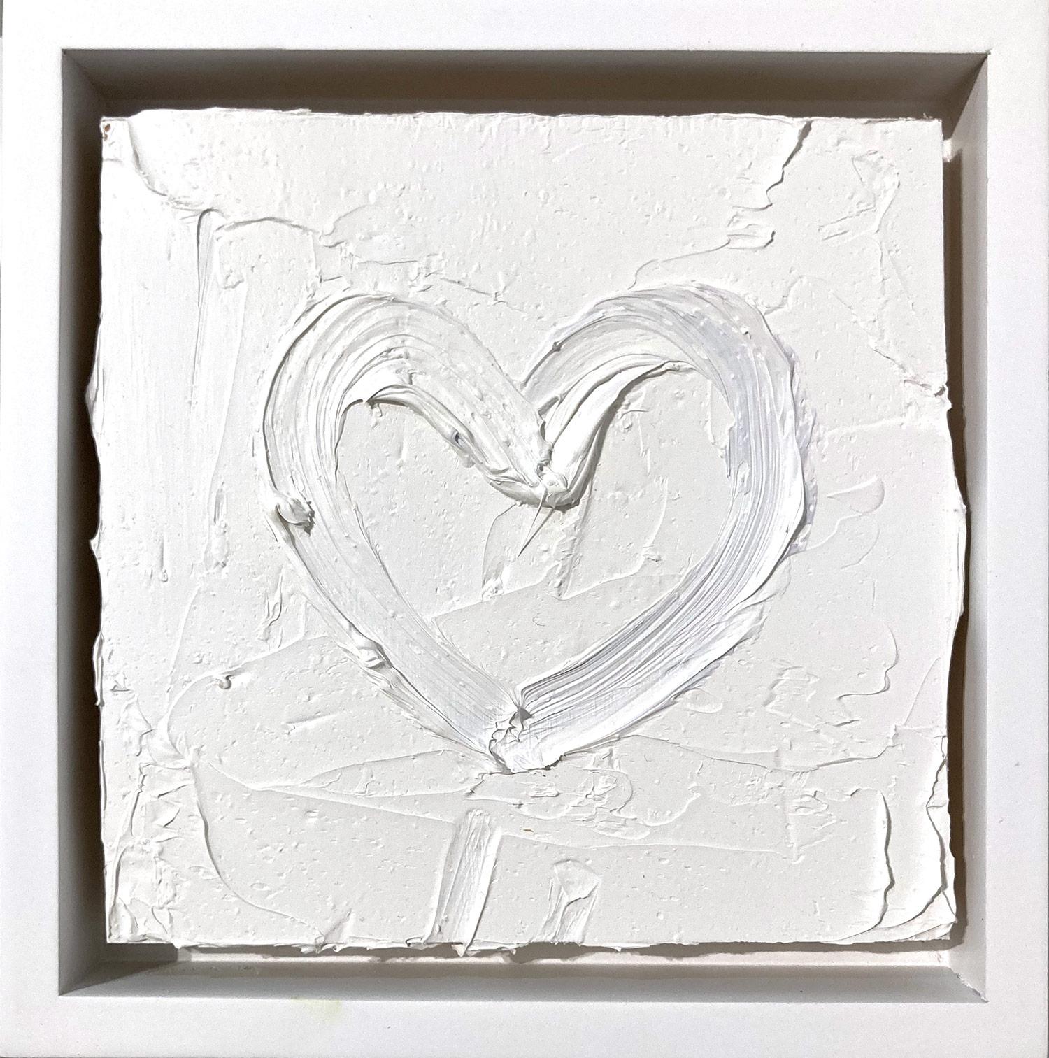 Figurative Painting di Cindy Shaoul - "Il mio cuore bianco come una nuvola" Pittura a olio astratta bianca con cornice galleggiante