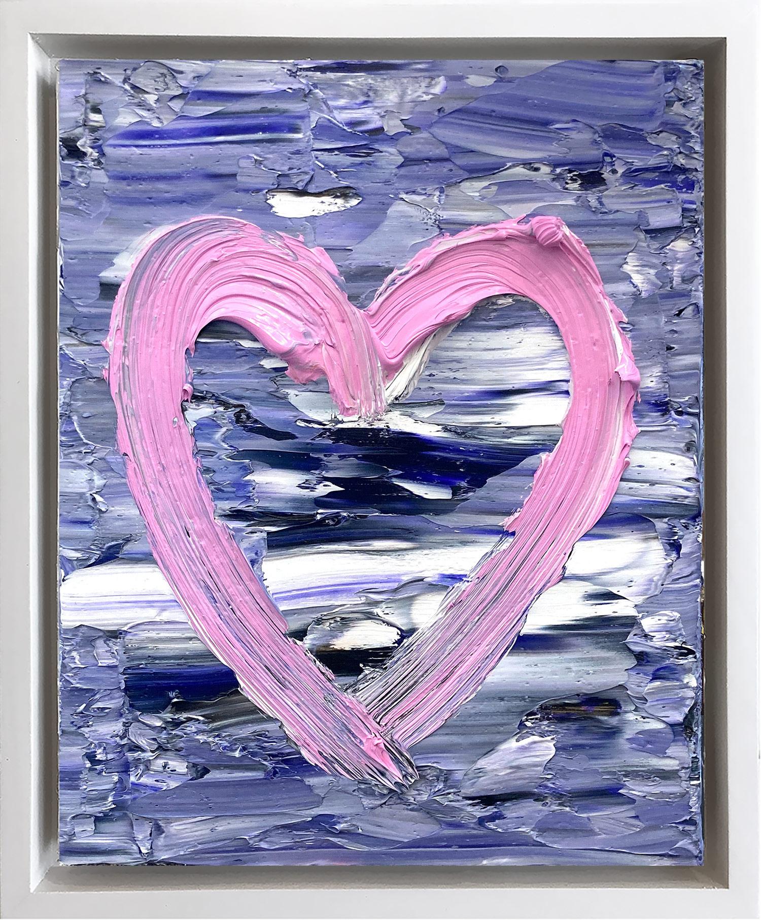 Figurative Painting di Cindy Shaoul - "Il mio cuore di zucchero filato" Pittura a olio pop viola e rosa con cornice bianca fluttuante