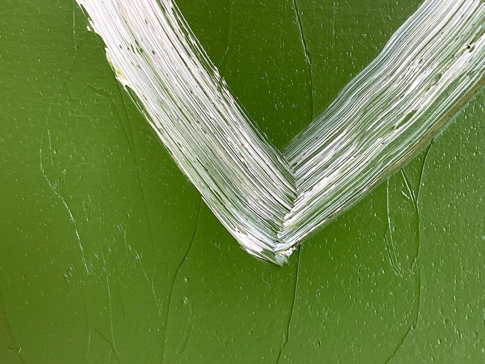 Motivati da colori audaci e pennellate veloci, siamo commossi dalla semplicità e dalla consistenza dei colori a olio di queste opere. La 