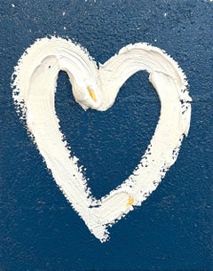 « My Junior Mint Heart » : peinture à l'huile en blanc et bleu de la mer Égée, avec cadre flottant blanc