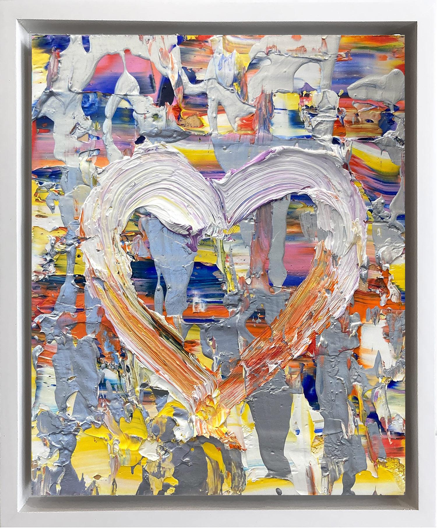 Cindy Shaoul Figurative Painting – „My Rainbow Drop Heart“ Buntes Ölgemälde mit silbernem Ölgemälde und weißem Floater-Rahmen