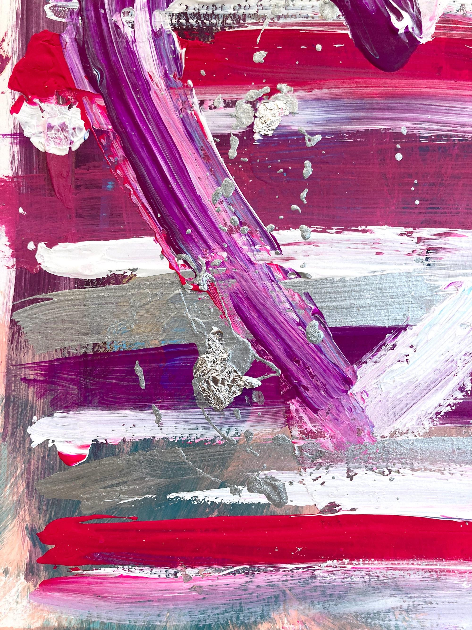 Motivés par les couleurs vives et les coups de pinceau rapides, nous sommes émus par la simplicité et la texture épaisse des acryliques de ces œuvres. La 