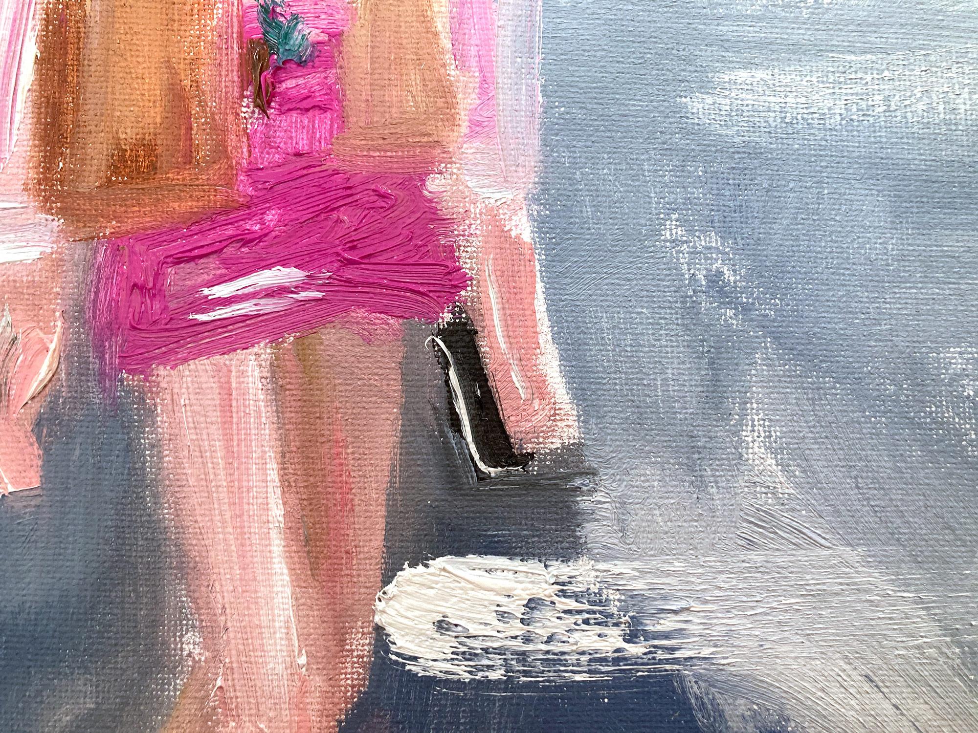 „Stepping Out - Central Park“ Figur, die Chanel trägt, Ölgemälde auf Leinwand (Grau), Abstract Painting, von Cindy Shaoul