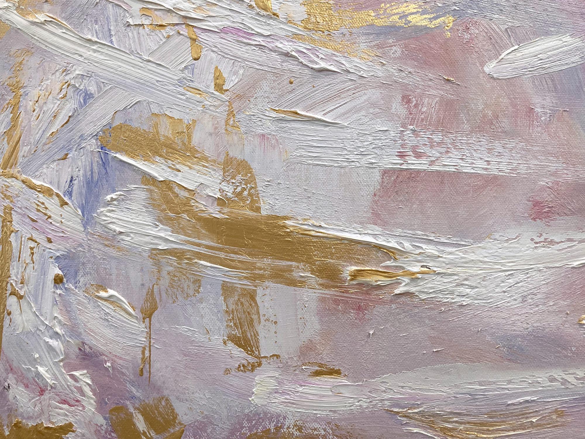 Explorando la pureza de la forma femenina y el dramatismo de la alta costura francesa, la artista Cindy Shaoul crea un diálogo entre lo figurativo y lo abstracto. Sus animadas composiciones son a la vez dramáticas y vigorizantes, y capturan el fugaz