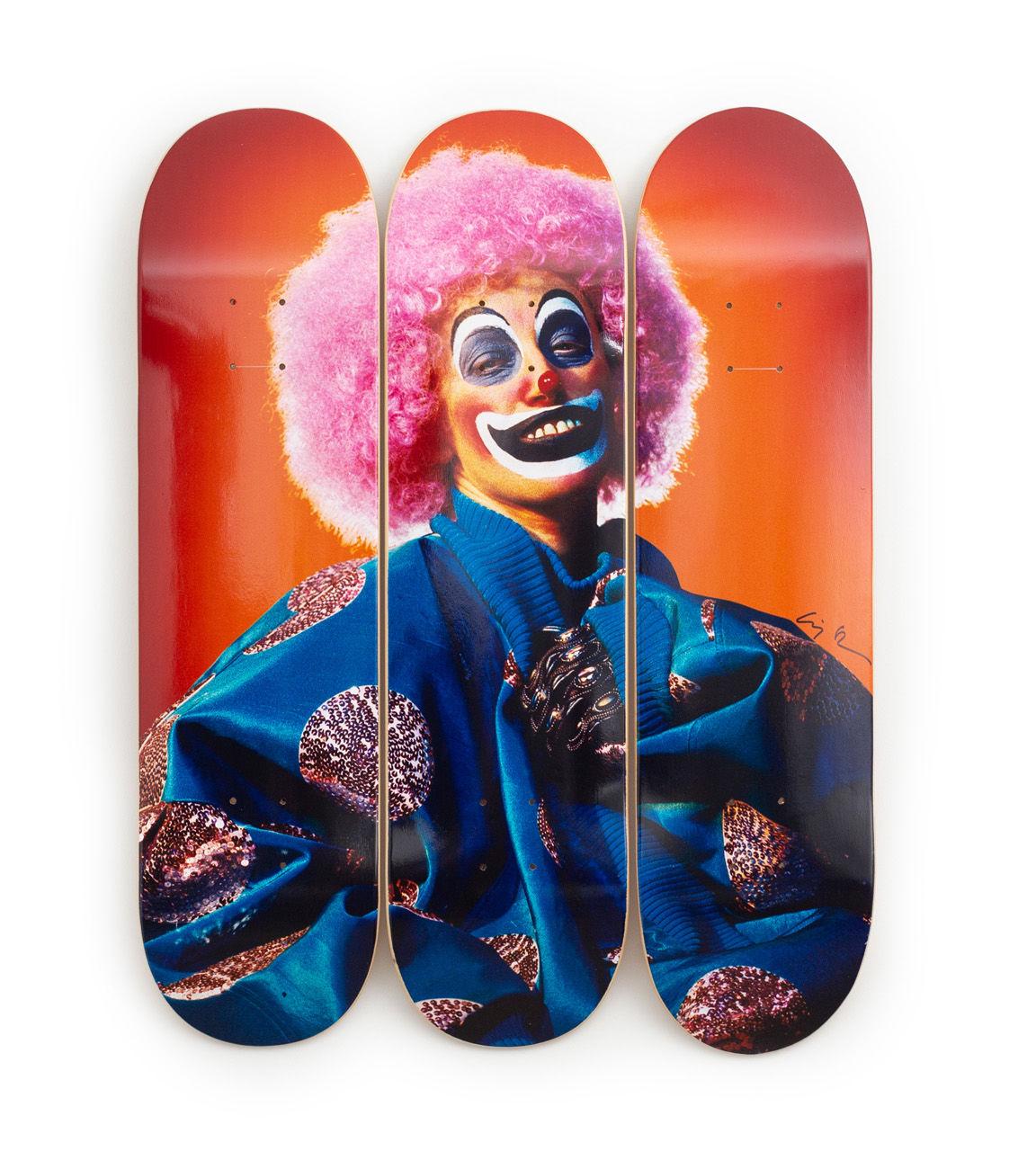 Cindy Sherman - UNTITLED #414 (CLOWNS. 2003)
Date of creation: 2022
Medium: Digital print on Canadian maple wood
Edition: 50
Size: 80 x 20 cm (each skate)
Condition: In mint conditions and never displayed
This triptych is formed by three skate decks