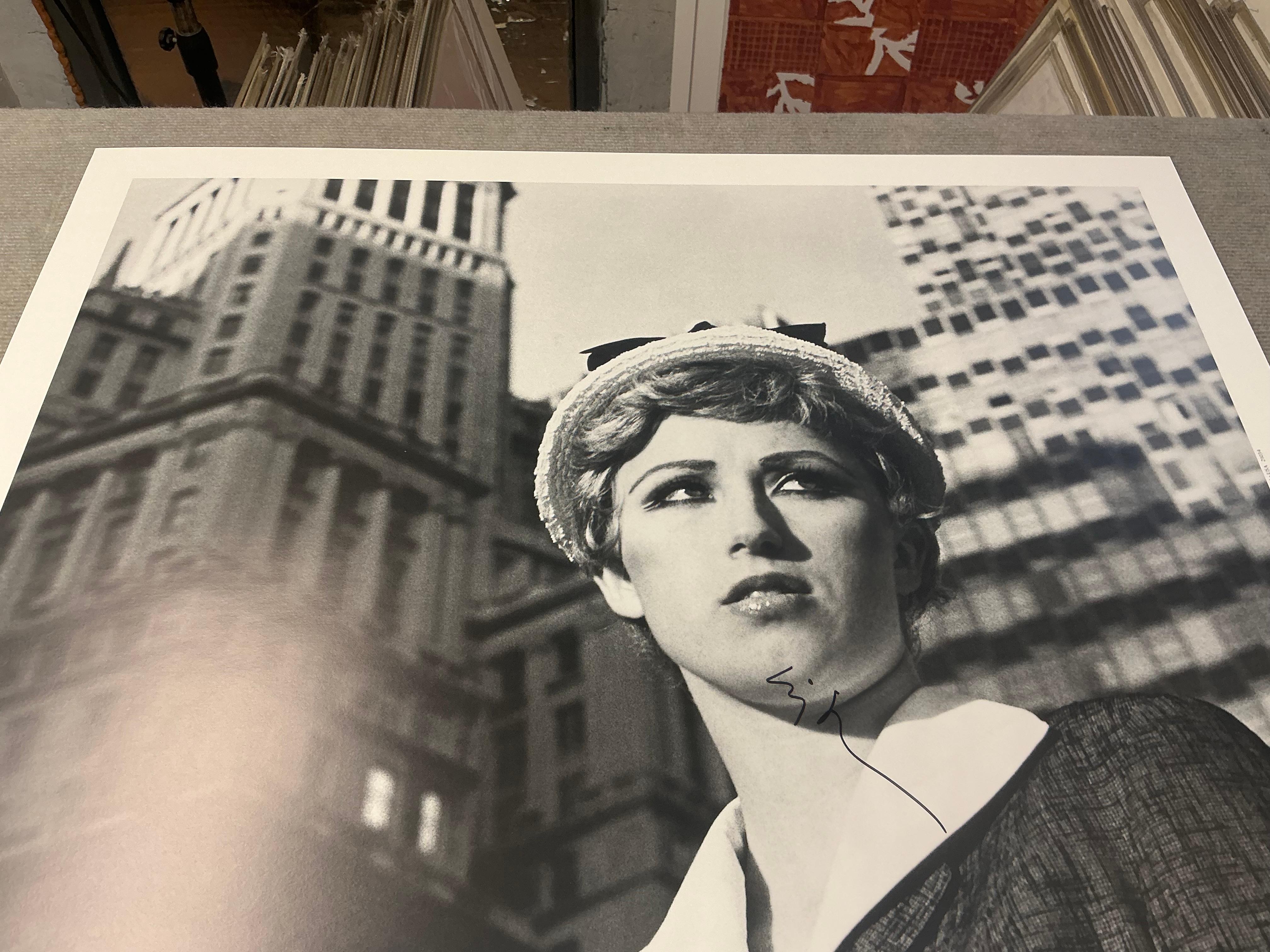 1997 Cindy Sherman 'Untitled Film Still #21' FIRMATO A MANO in vendita 11