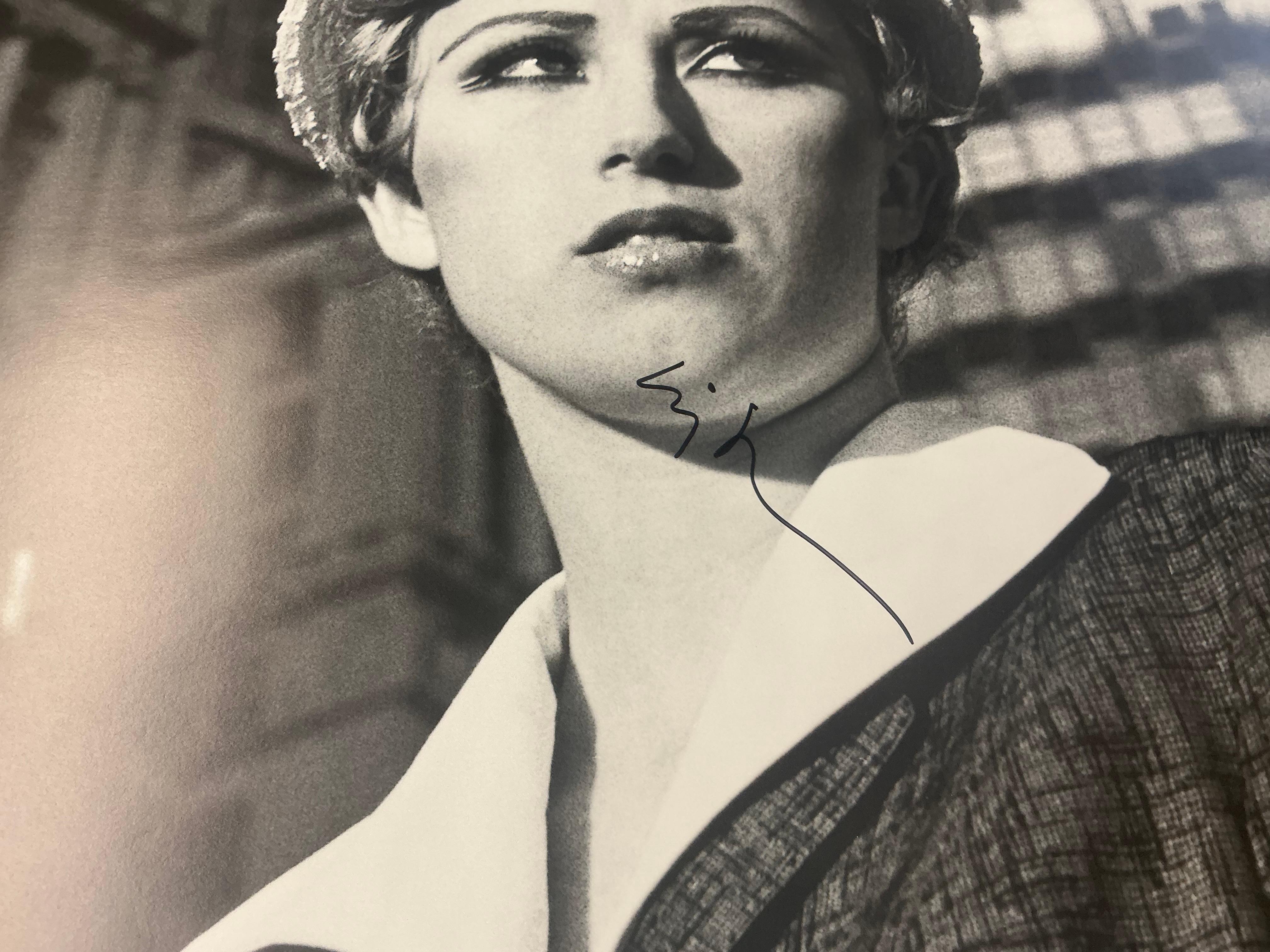 1997 Cindy Sherman 'Untitled Film Still #21' FIRMATO A MANO in vendita 5
