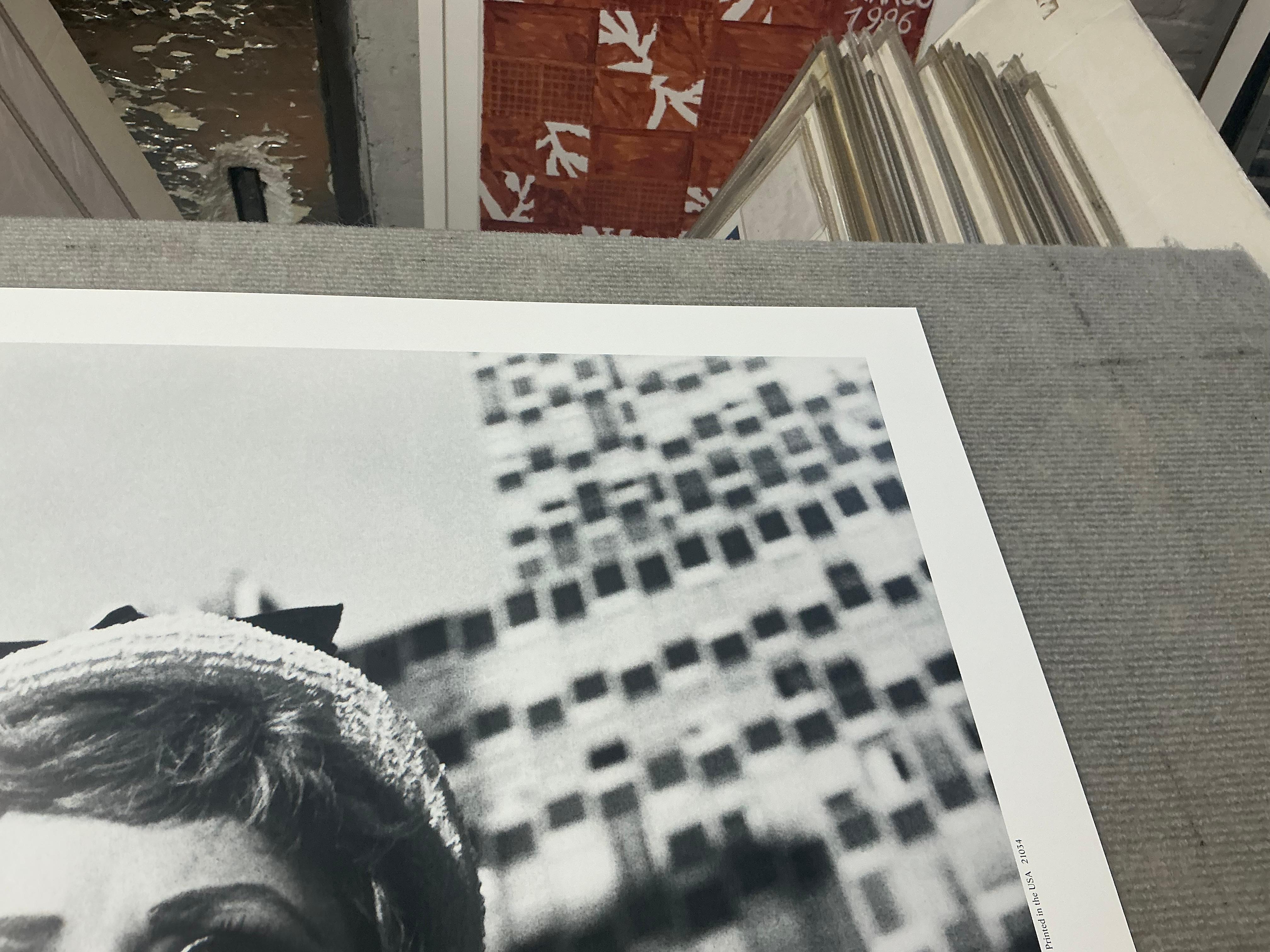 1997 Cindy Sherman 'Untitled Film Still #21' FIRMATO A MANO in vendita 7