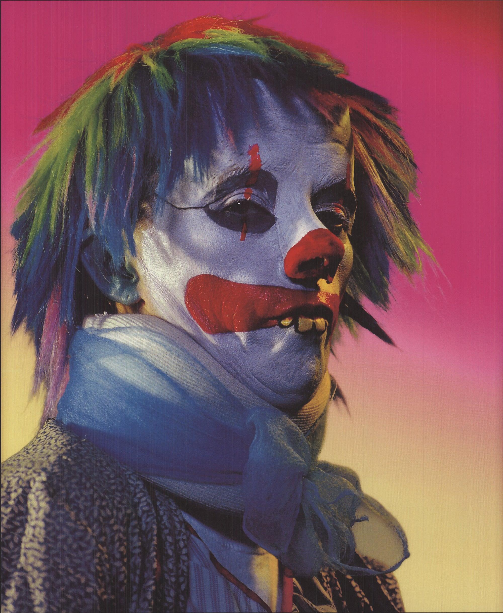 2004 Cindy Sherman 'Parade' Litografia contemporanea multicolore e rosa offset 1