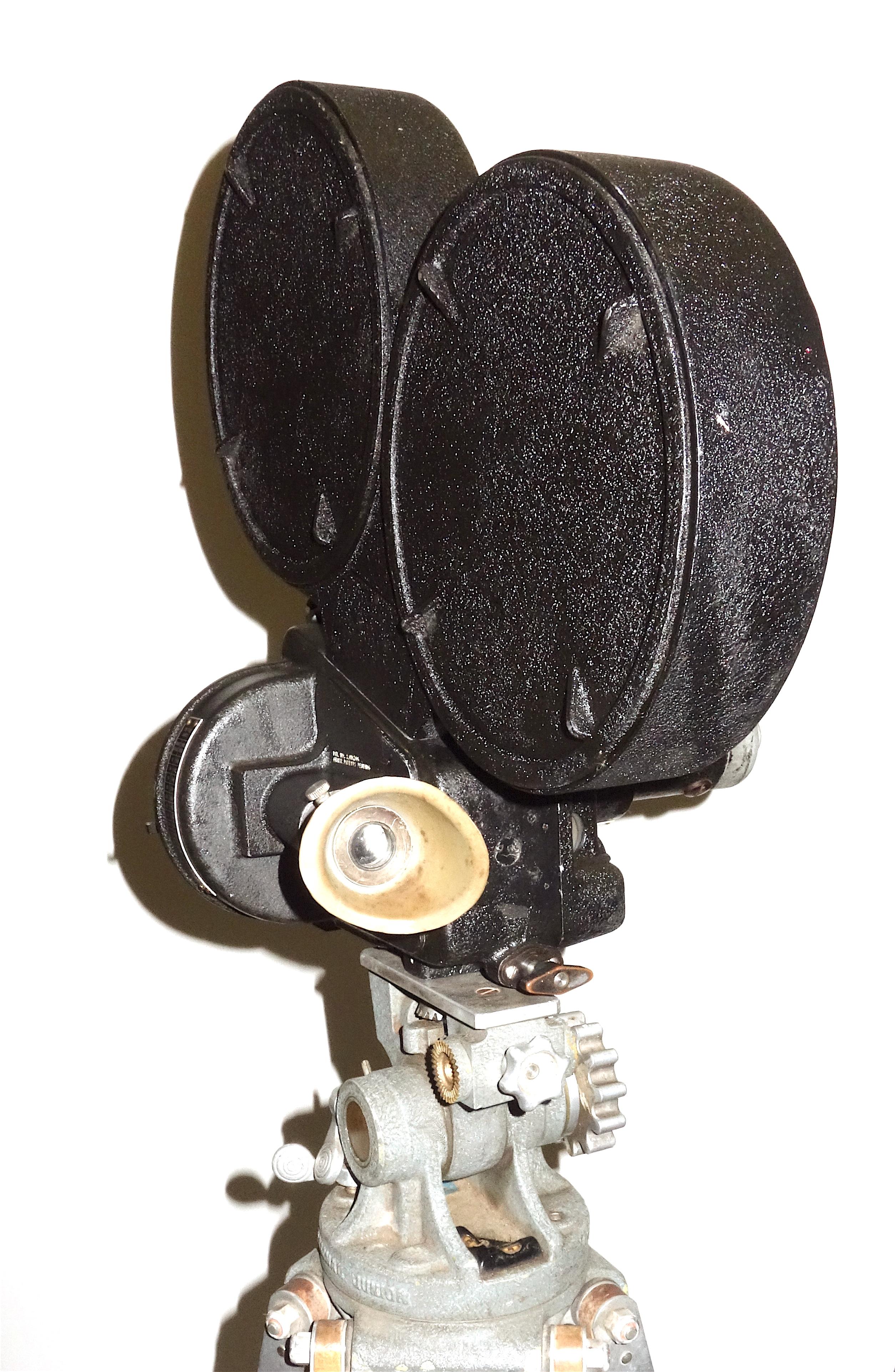 Industrial CineFlex 35mm Movie Camera WW-II Designed Combat Camera, Pristine Time Warp Unit For Sale
