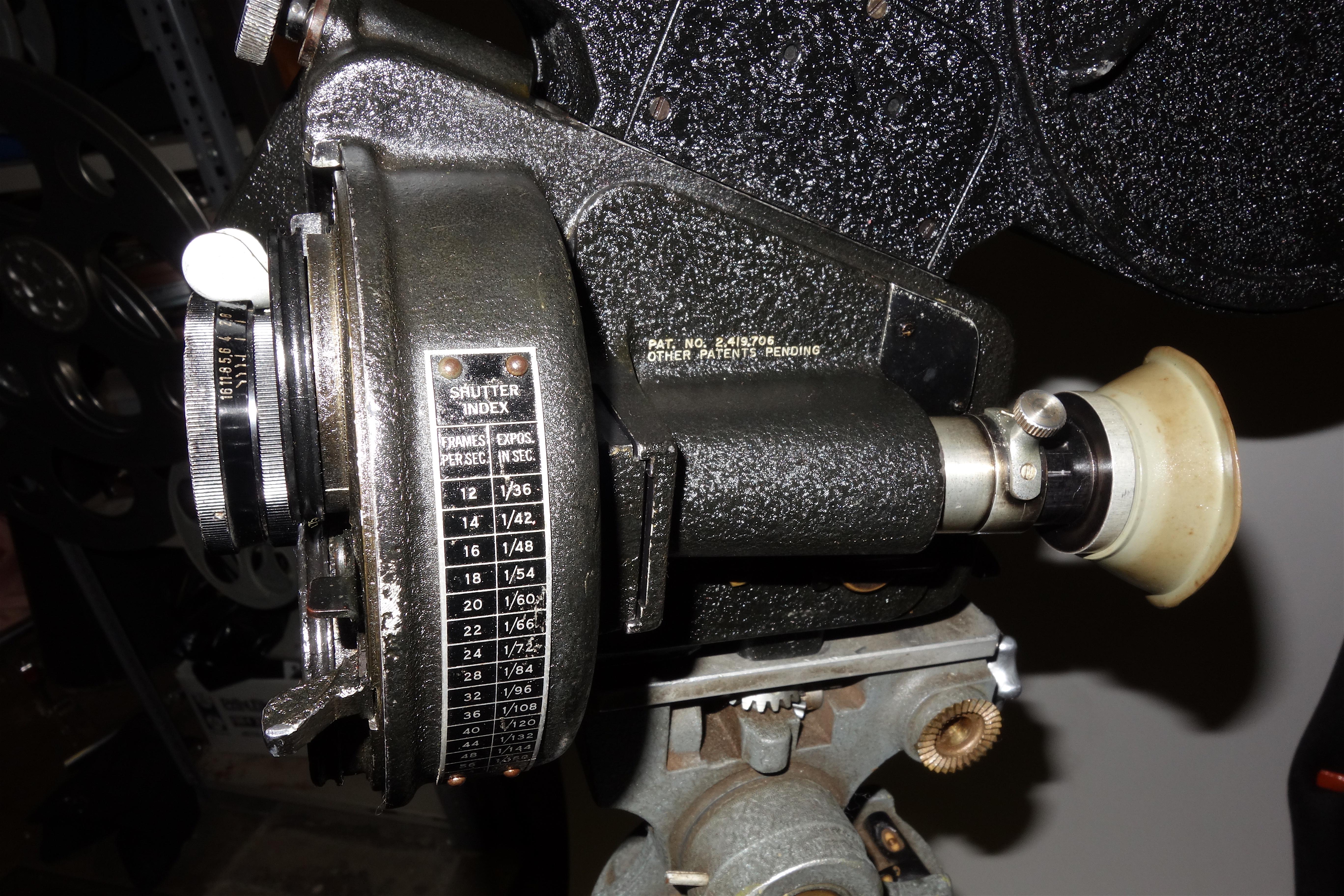 Metal CineFlex 35mm Movie Camera WW-II Designed Combat Camera, Pristine Time Warp Unit For Sale