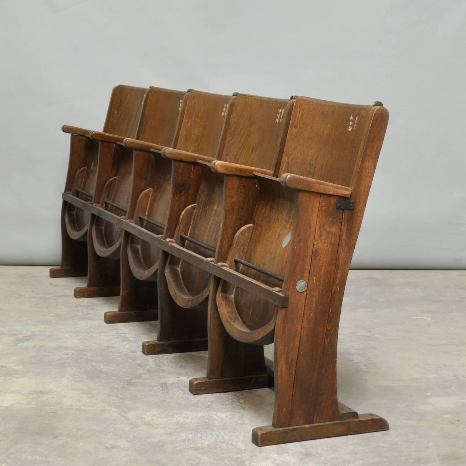 Cinema Chairs, 1950s In Good Condition In Amsterdam, Noord Holland