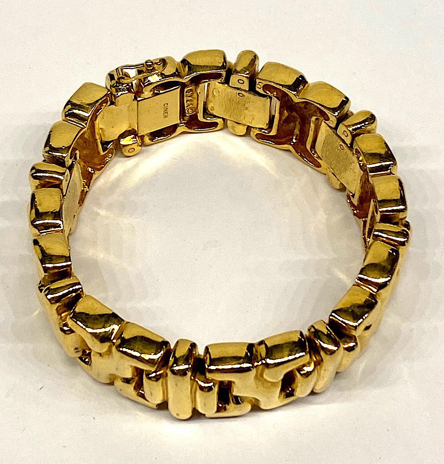Ciner 1980s Abstract Gold Link Bracelet 4