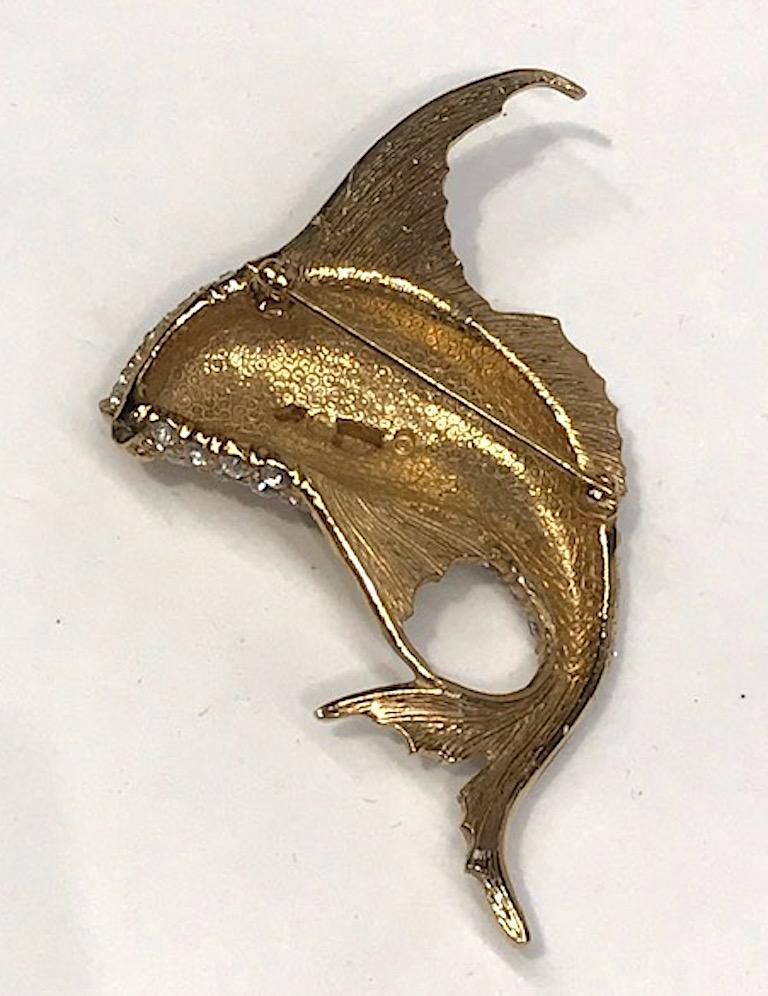 Ciner 1980s Enamel & Rhinestone Gold Fish Brooch 2