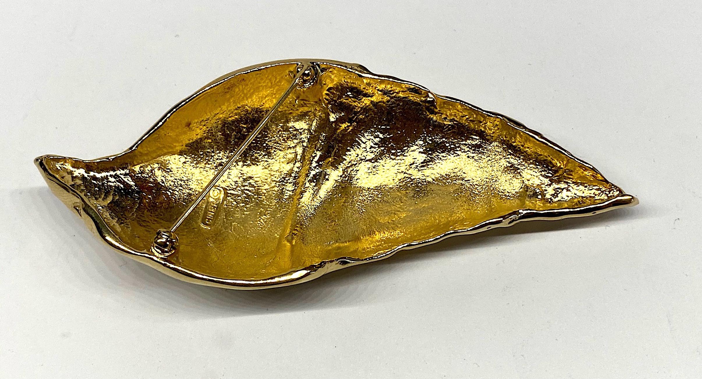 Ciner - Grande broche en forme de coquillage Cerith des années 1980  en vente 4