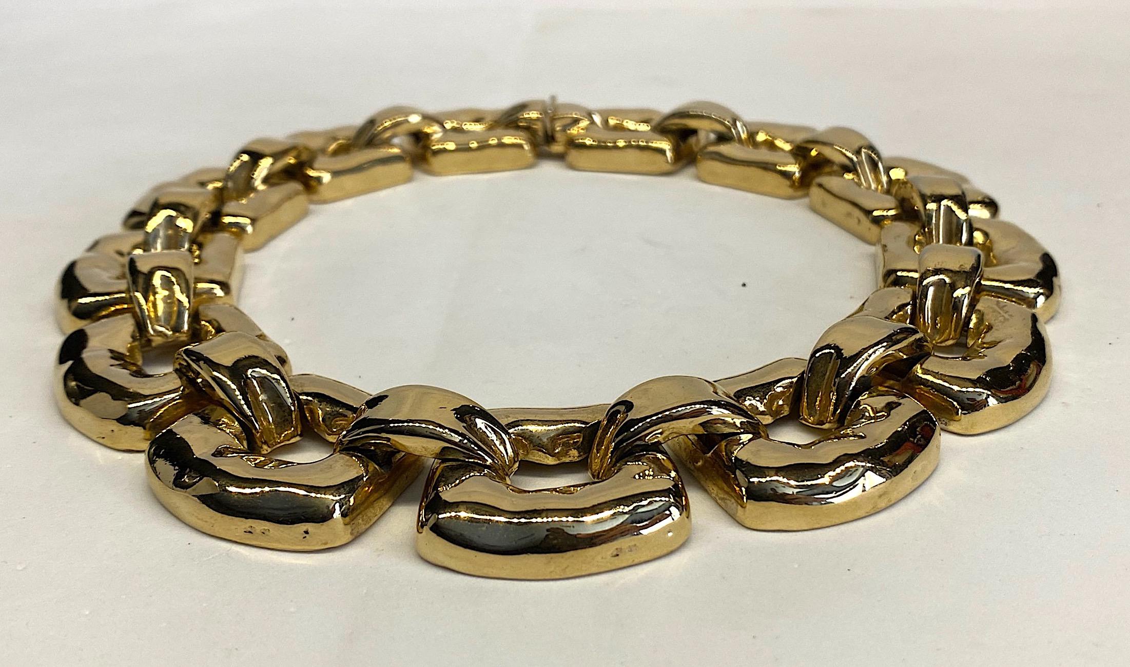 Ciner 1980s Large Link Gold Necklace In Good Condition In New York, NY