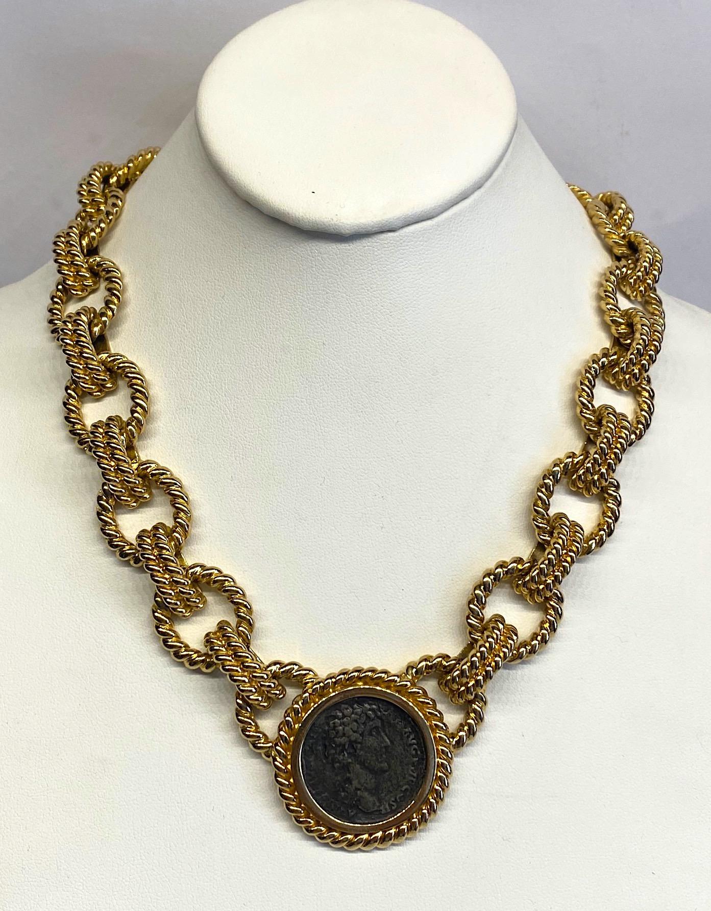 Ciner 1980s Roman Coin Large Link Necklace In Good Condition In New York, NY
