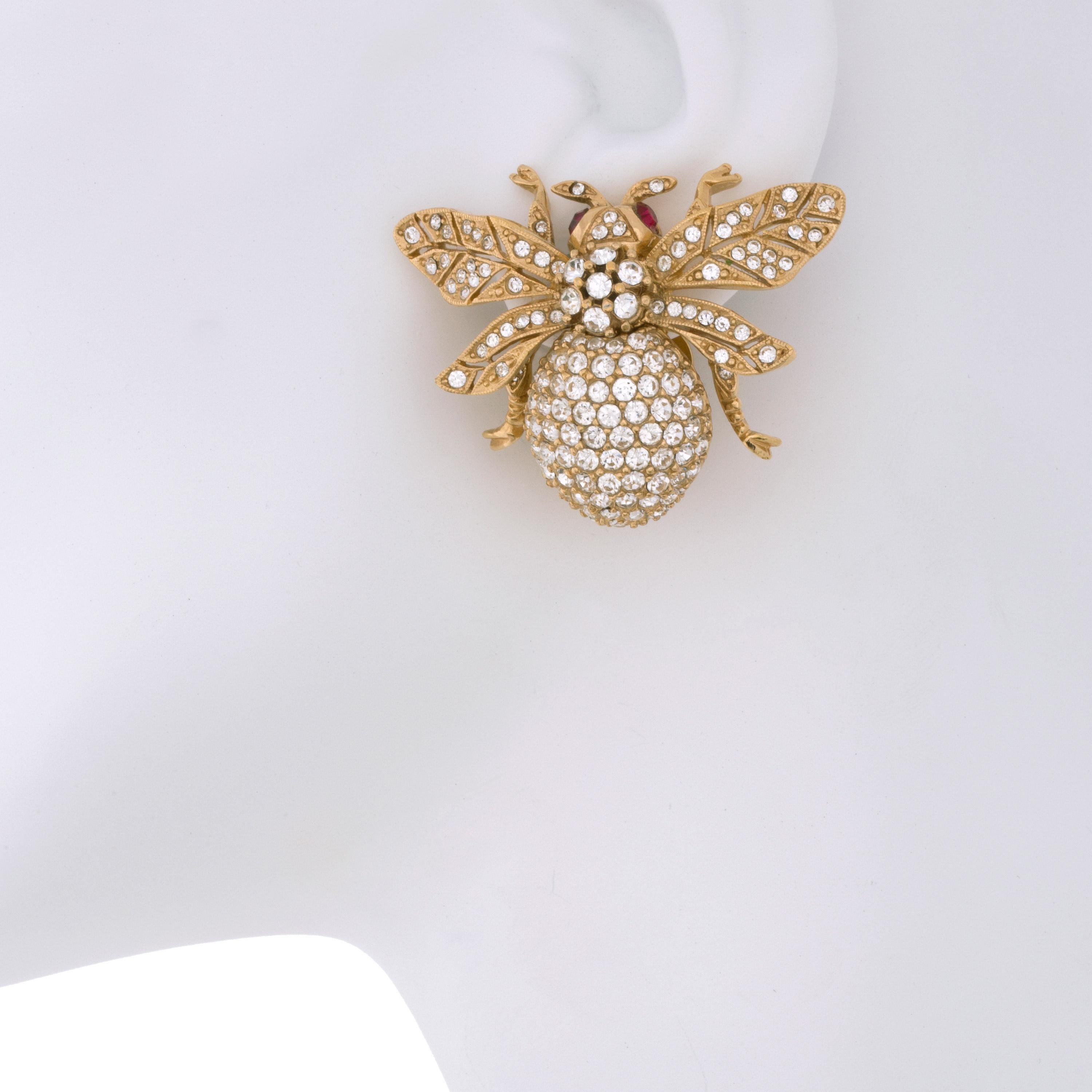 Contemporary CINER Anniversary Bee CLIP Earring For Sale