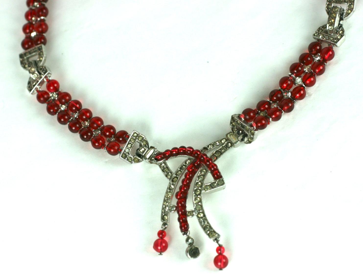 Donna Collana Ciner Art Deco in vendita