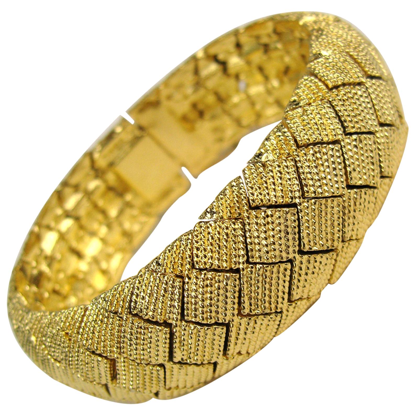 Ciner Basketweave Gold Gilt Bracelet, Never Worn 1990s For Sale