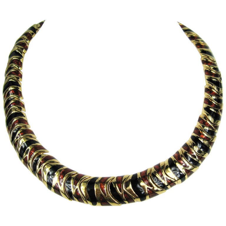 Ciner Bronze and Schwarz emaillierte Halskette Neu, nie getragen 1980er  Jahre im Angebot bei 1stDibs
