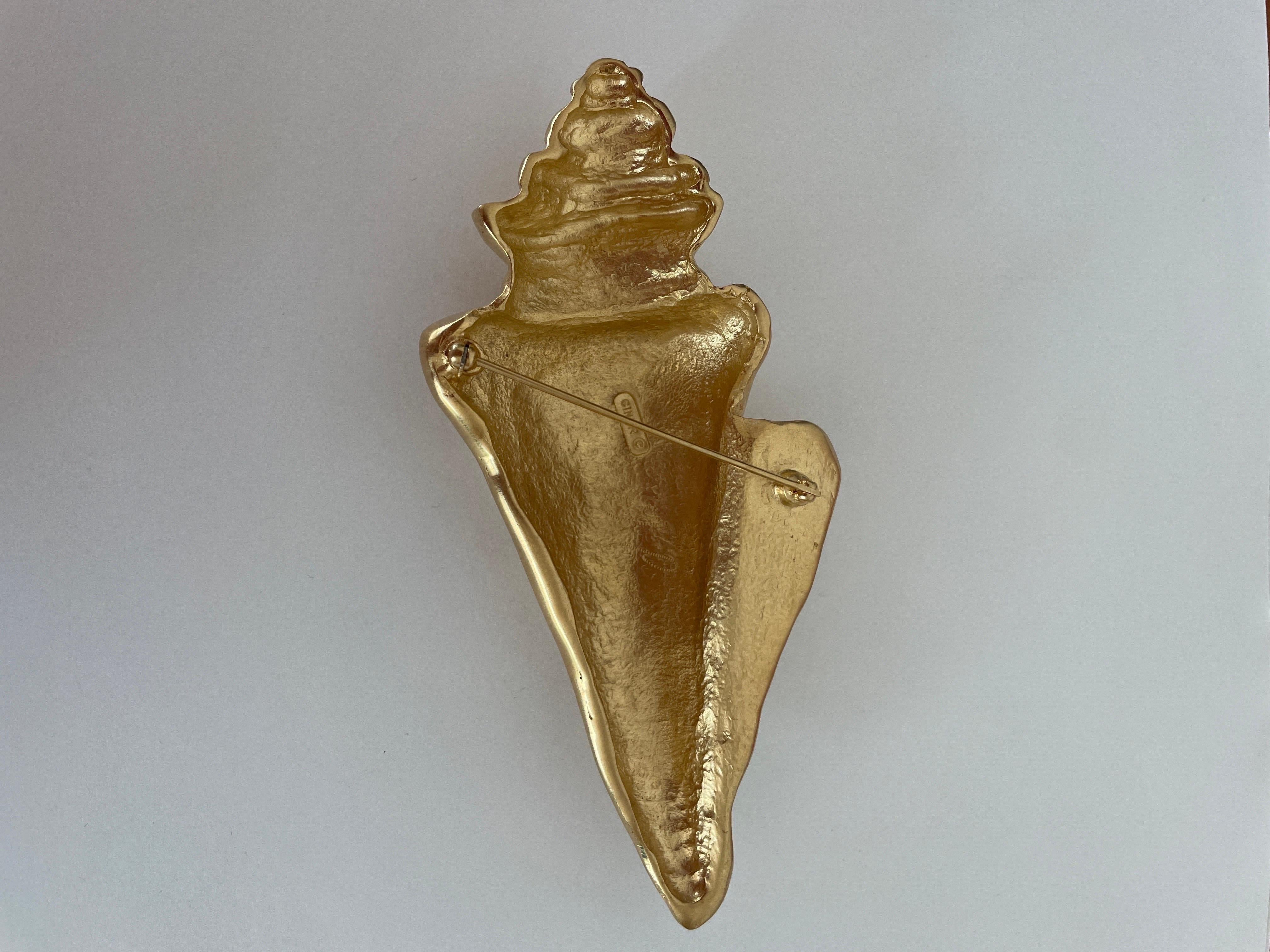  Ciner Brooch Sea Shell Gold tone Nouveau, jamais porté des années 1980 Neuf - En vente à Wallkill, NY
