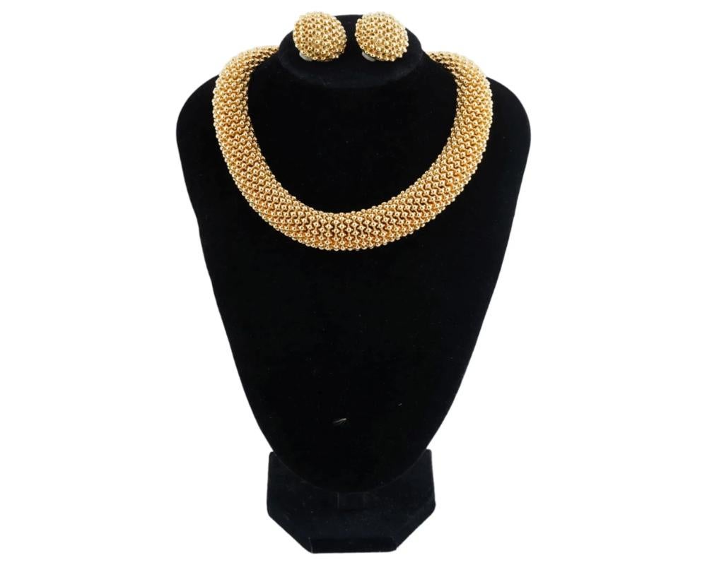Ciner Costume Jewelry Set Of Necklace And Earrings In Good Condition For Sale In New York, NY