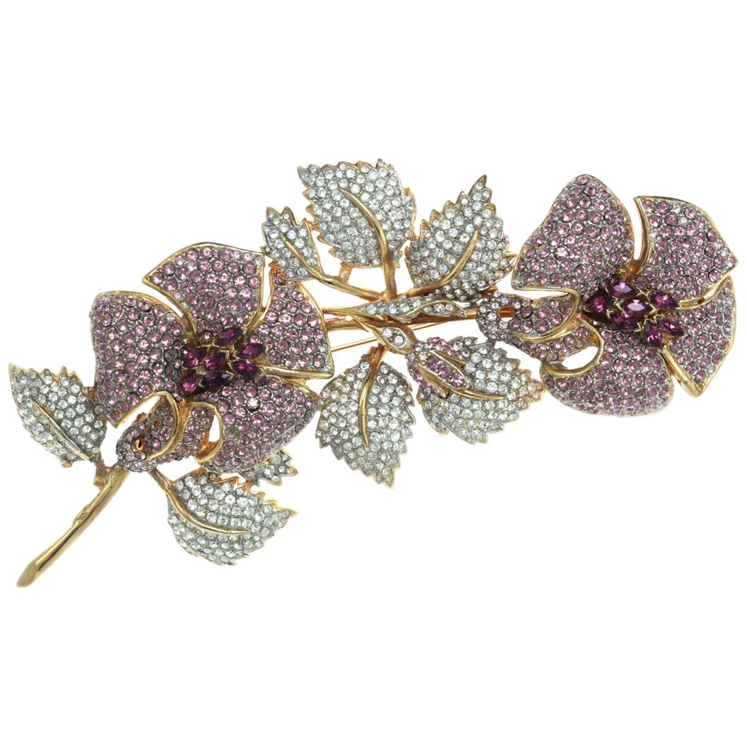 CINER - Épinglette de branche florale en cristal et violet en vente