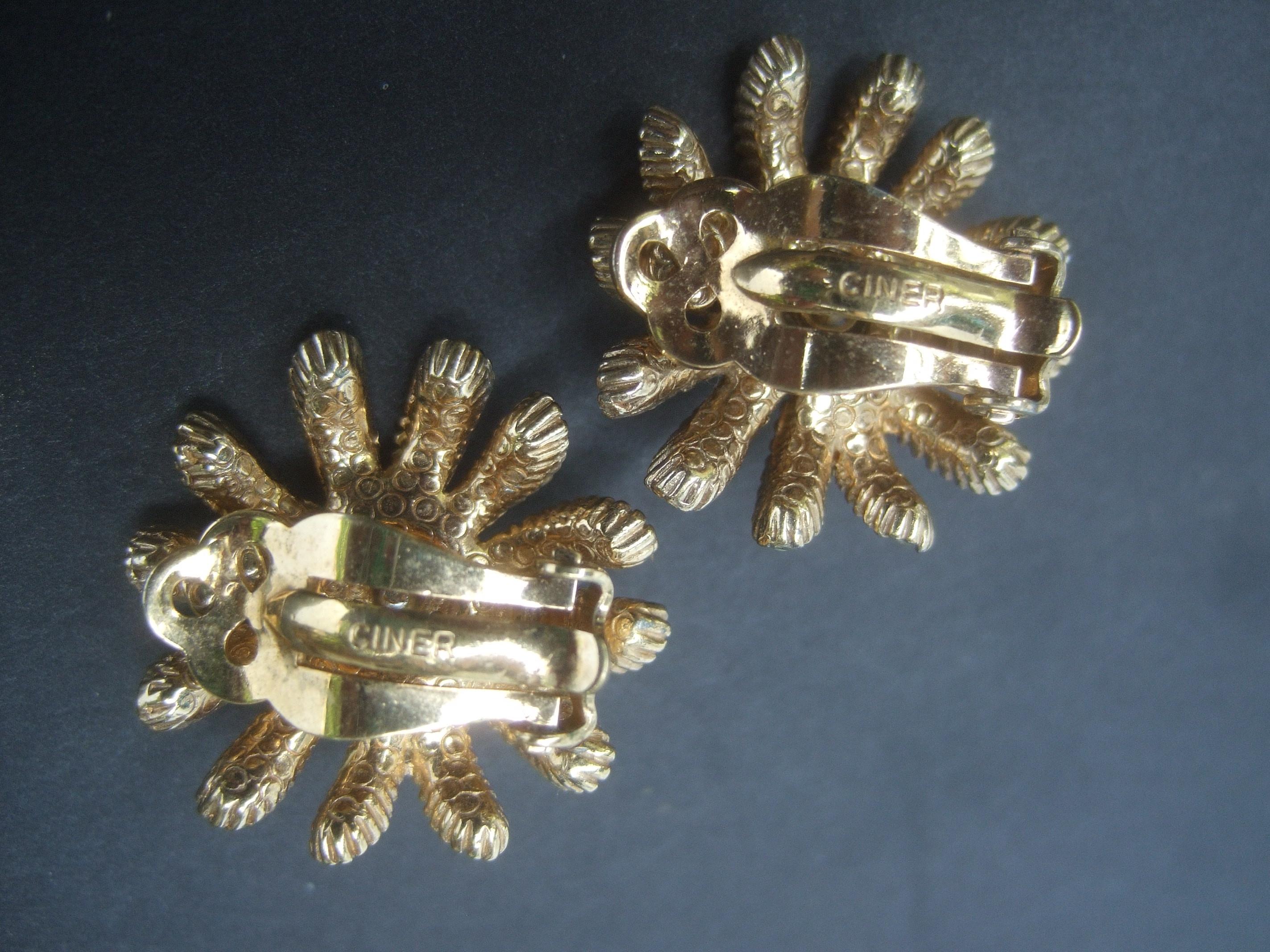 Ciner Crystal Gilt Metal Floral Brooch & Earrings Circa 1970 For Sale 5
