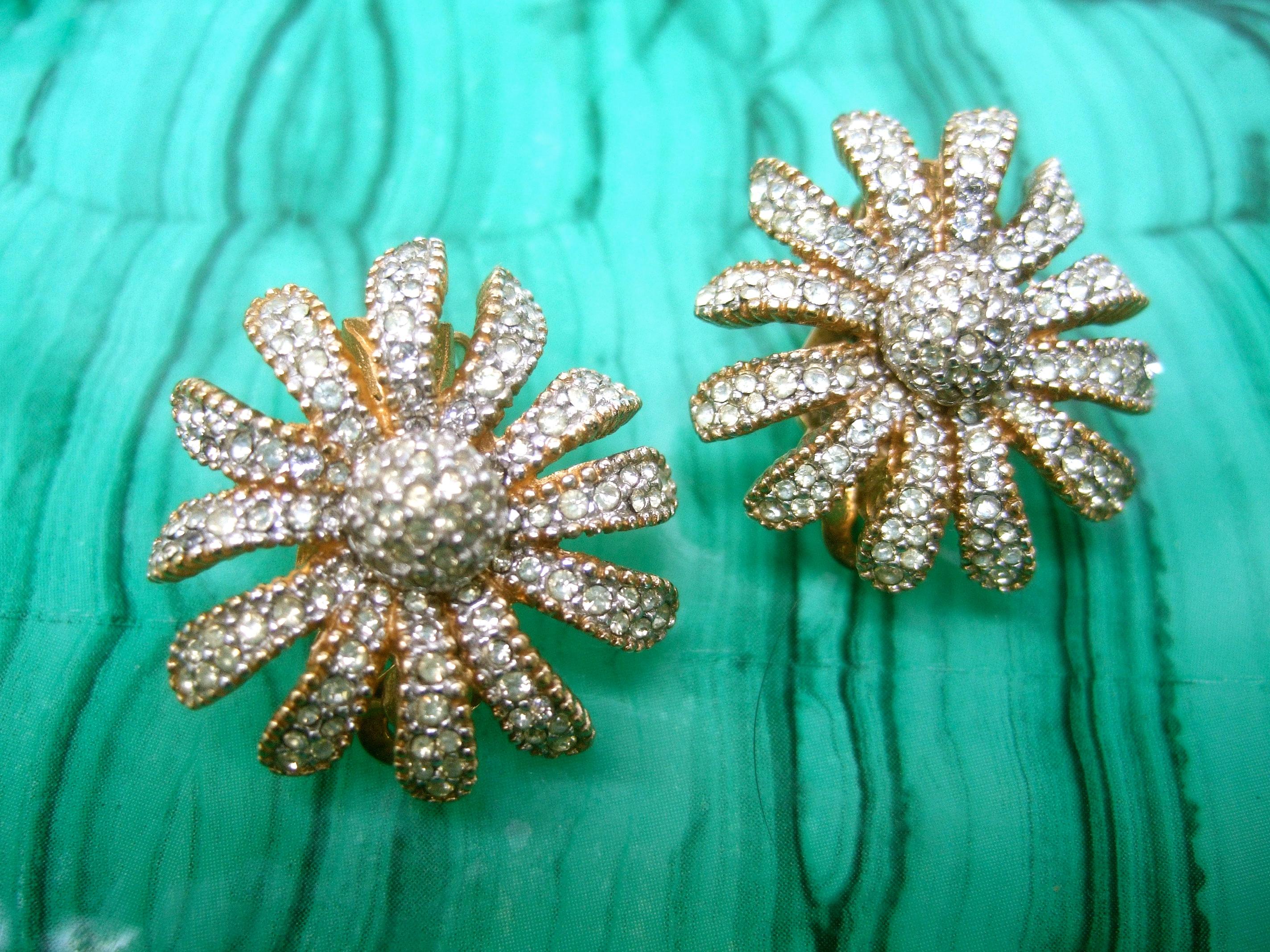 Ciner Crystal Gilt Metal Floral Brooch & Earrings Circa 1970 For Sale 2