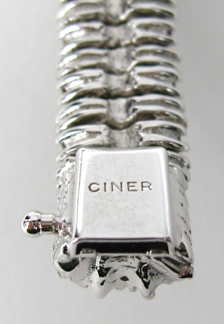 Ciner - Cristal incrusté Swarovski  Bracelet - jamais porté - années 1980  Neuf - En vente à Wallkill, NY