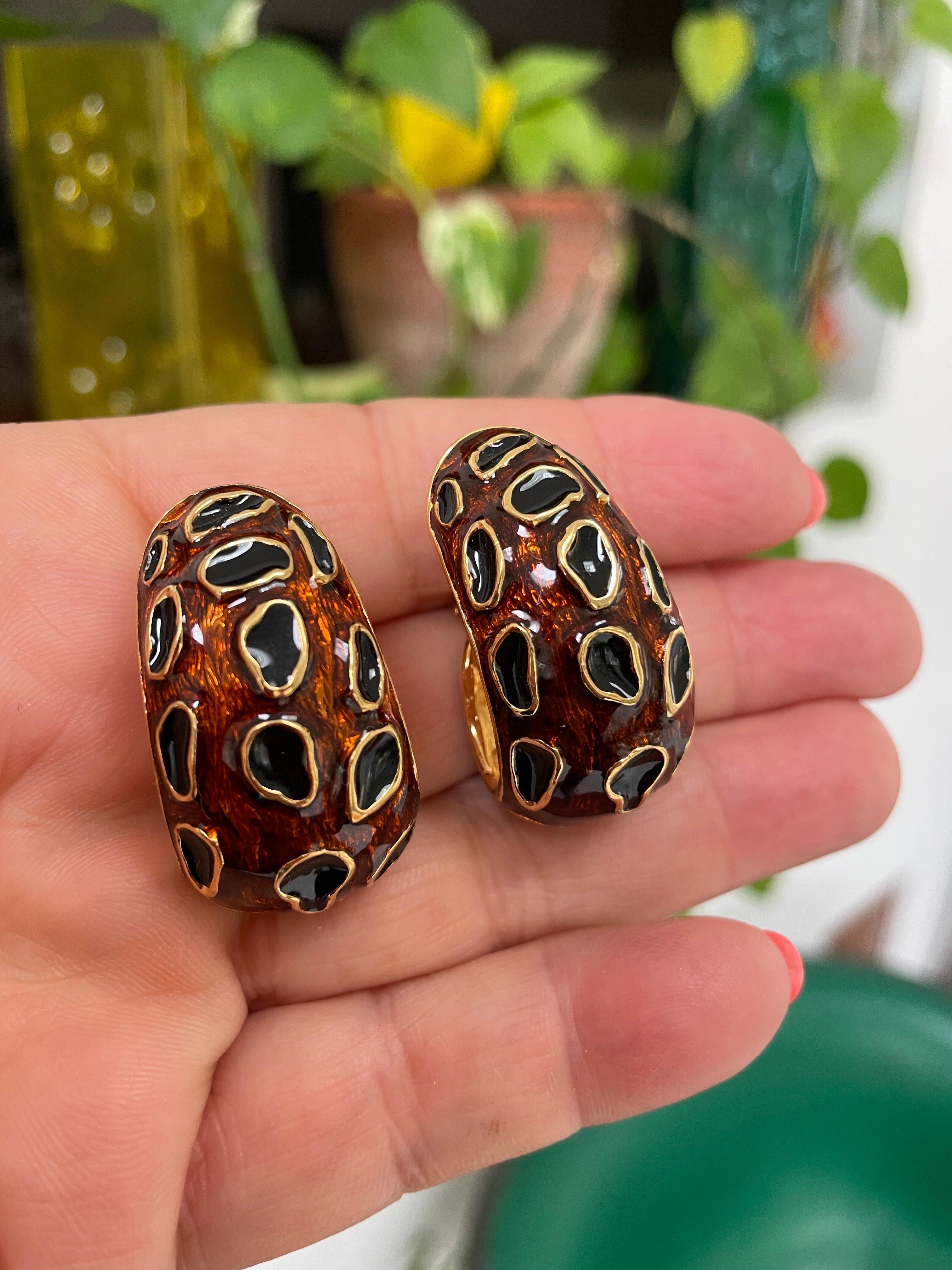 Boucles d'oreilles à clip émaillées Ciner Nouveau, jamais porté 1980 en vente 2