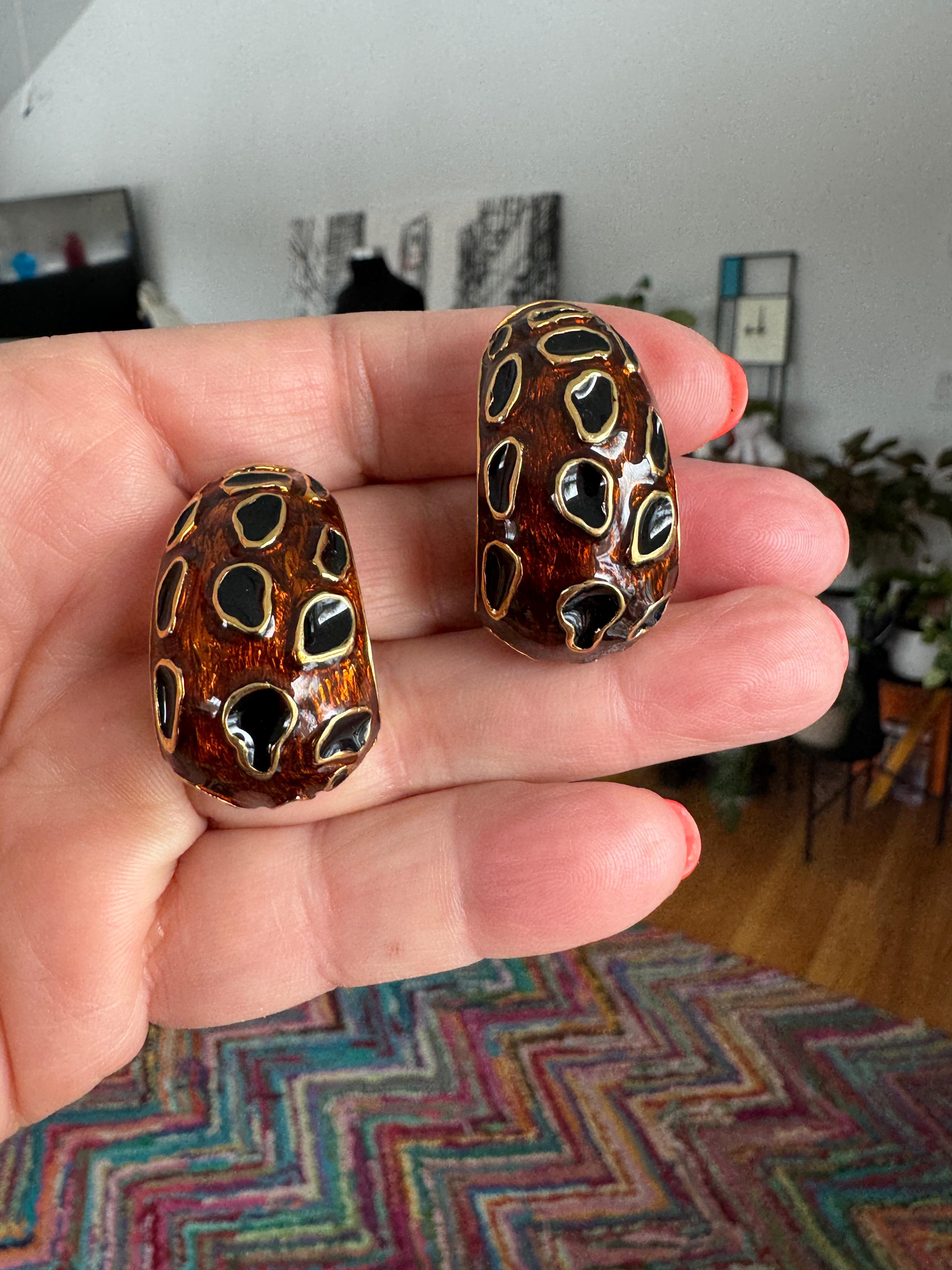 Boucles d'oreilles à clip émaillées Ciner Nouveau, jamais porté 1980 en vente 4