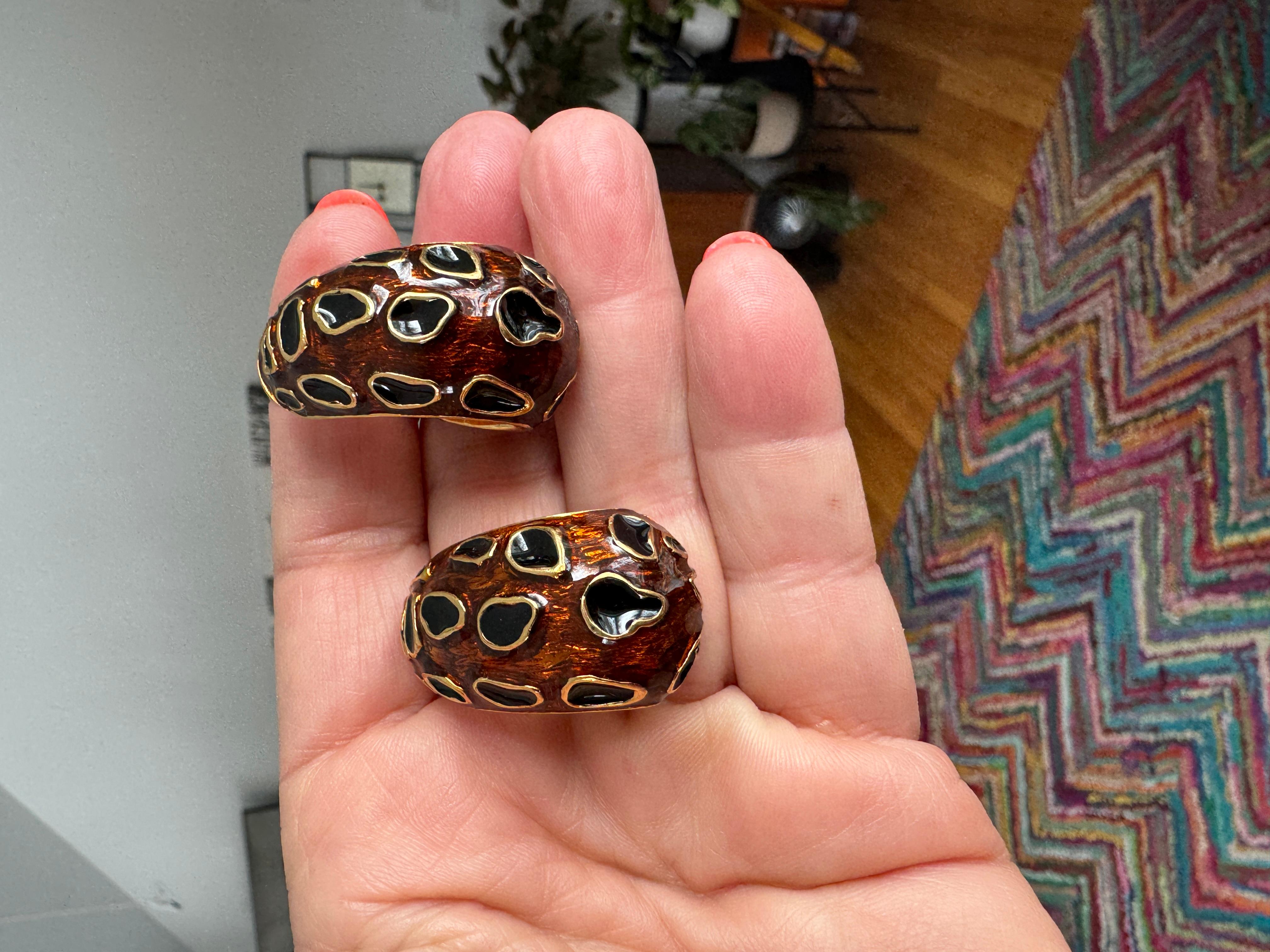 Boucles d'oreilles à clip émaillées Ciner Nouveau, jamais porté 1980 en vente 5