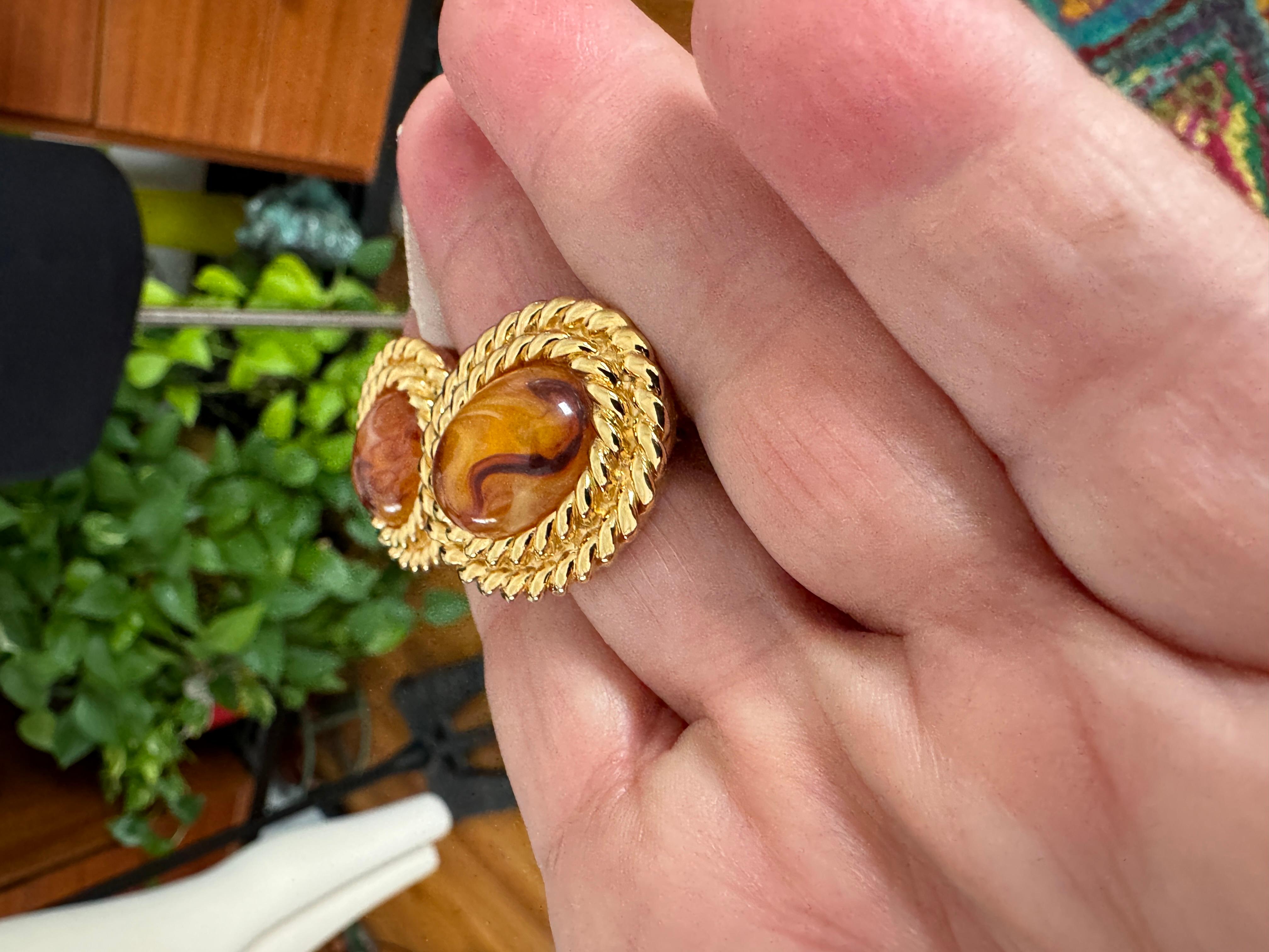 Ciner Pendientes de clip de imitación de ámbar Nuevos, nunca usados Años 80 en venta 6