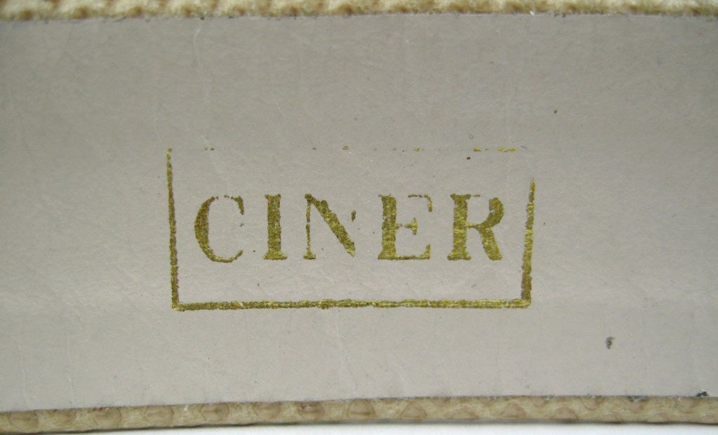 Ciner - Ceinture à boucle grenouille / 2 ceintures en cuir jamais portées - années 1990 Pour femmes en vente