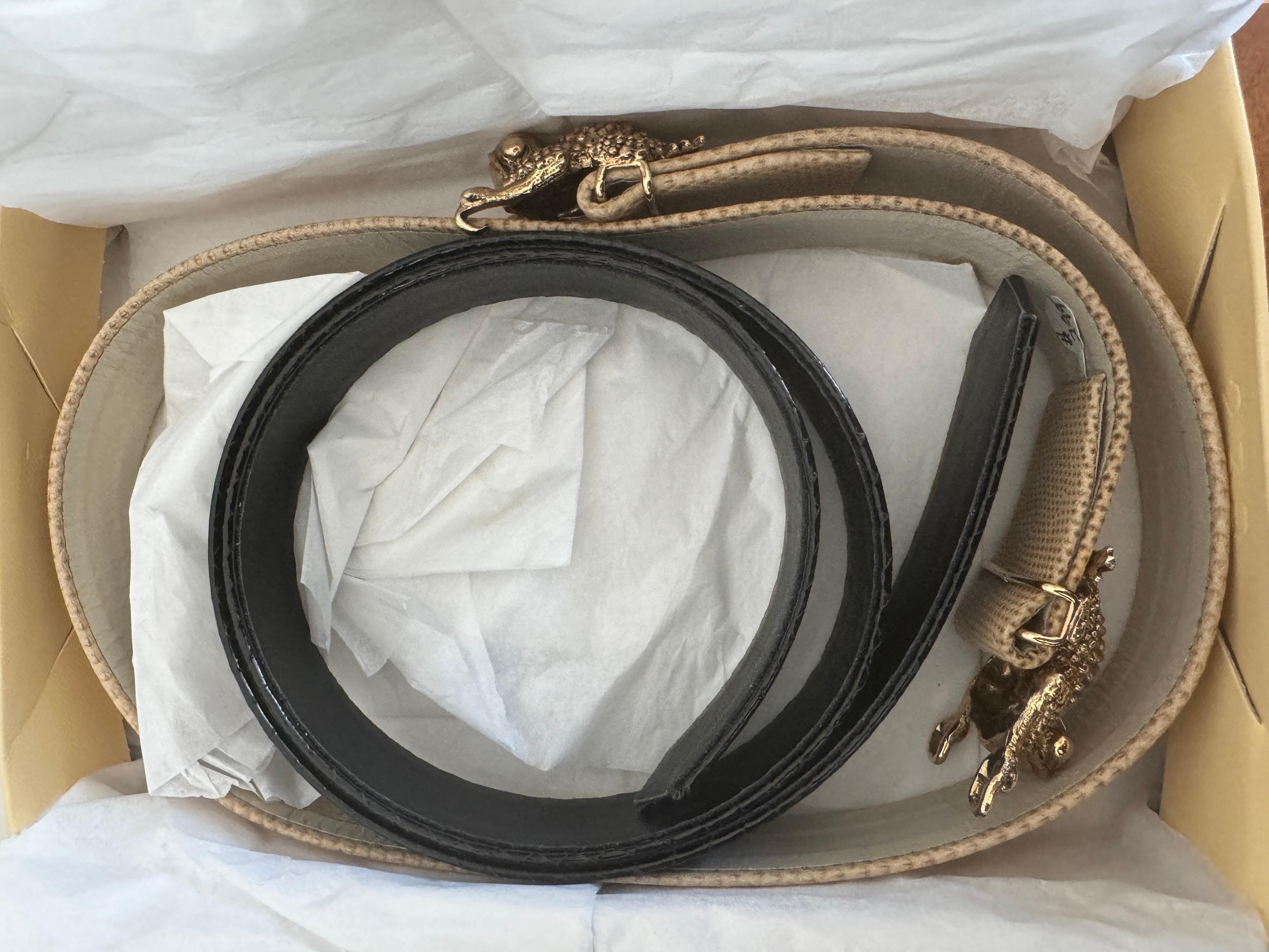 Ciner Frog Belt Buckle / 2 Leather Belts Never Worn - 1990s In Excellent Condition For Sale In Wallkill, NY