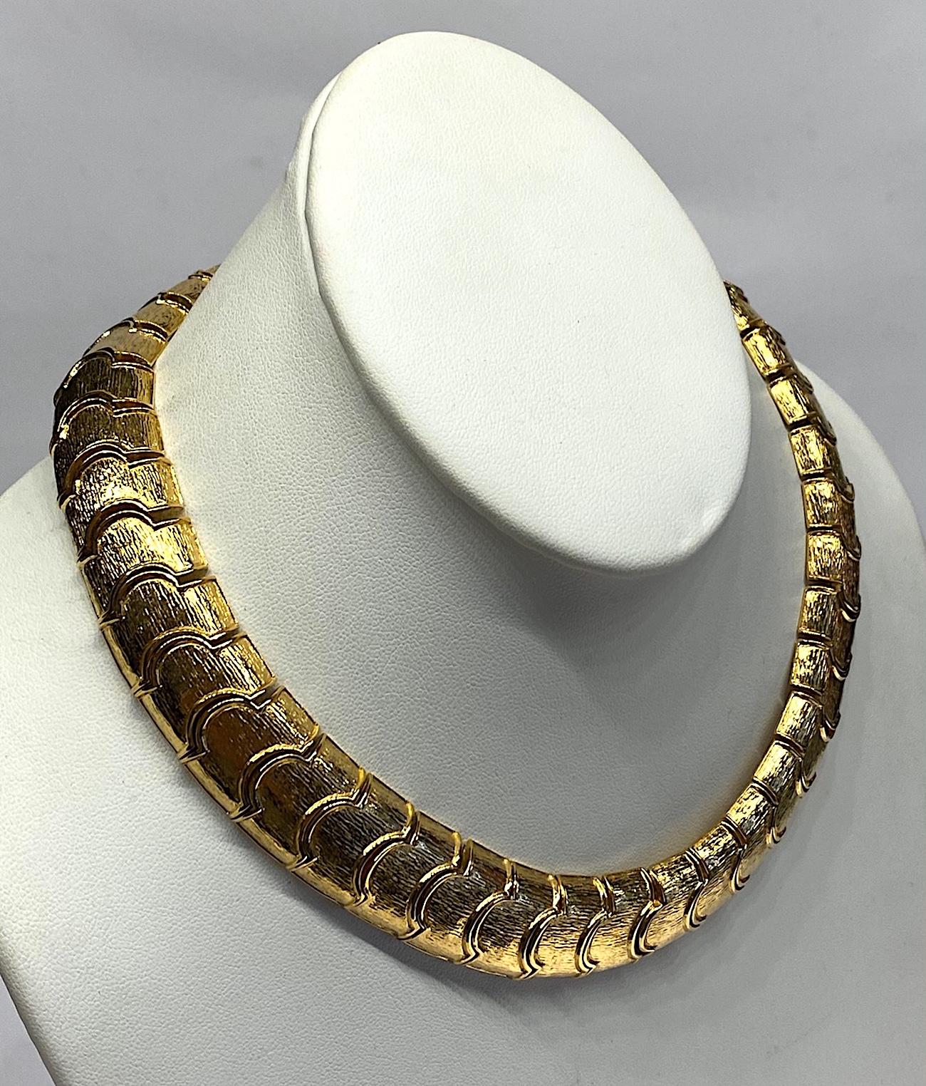 Ciner Gold Link Collar Necklace For Sale 3