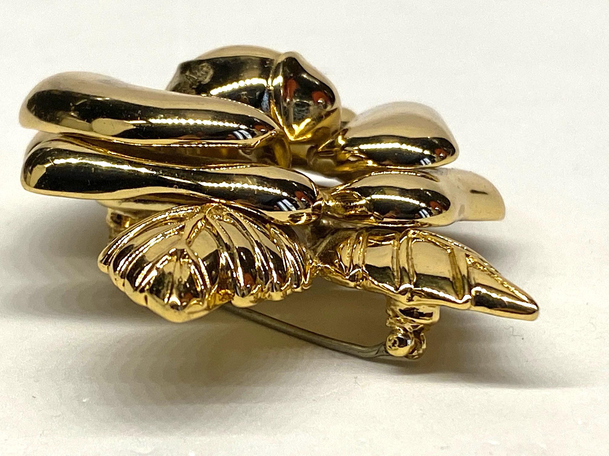 Ciner Gold Rose Brooch In Good Condition In New York, NY