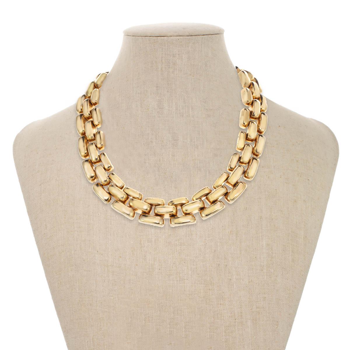 Bold and beautiful! A signature CINER look, this gorgeous chubby link gold necklace is the perfect accessory to transition from work to play!

If you would like to order this with a rhodium plate, please message us! 


Materials:
Pewter
18K Gold