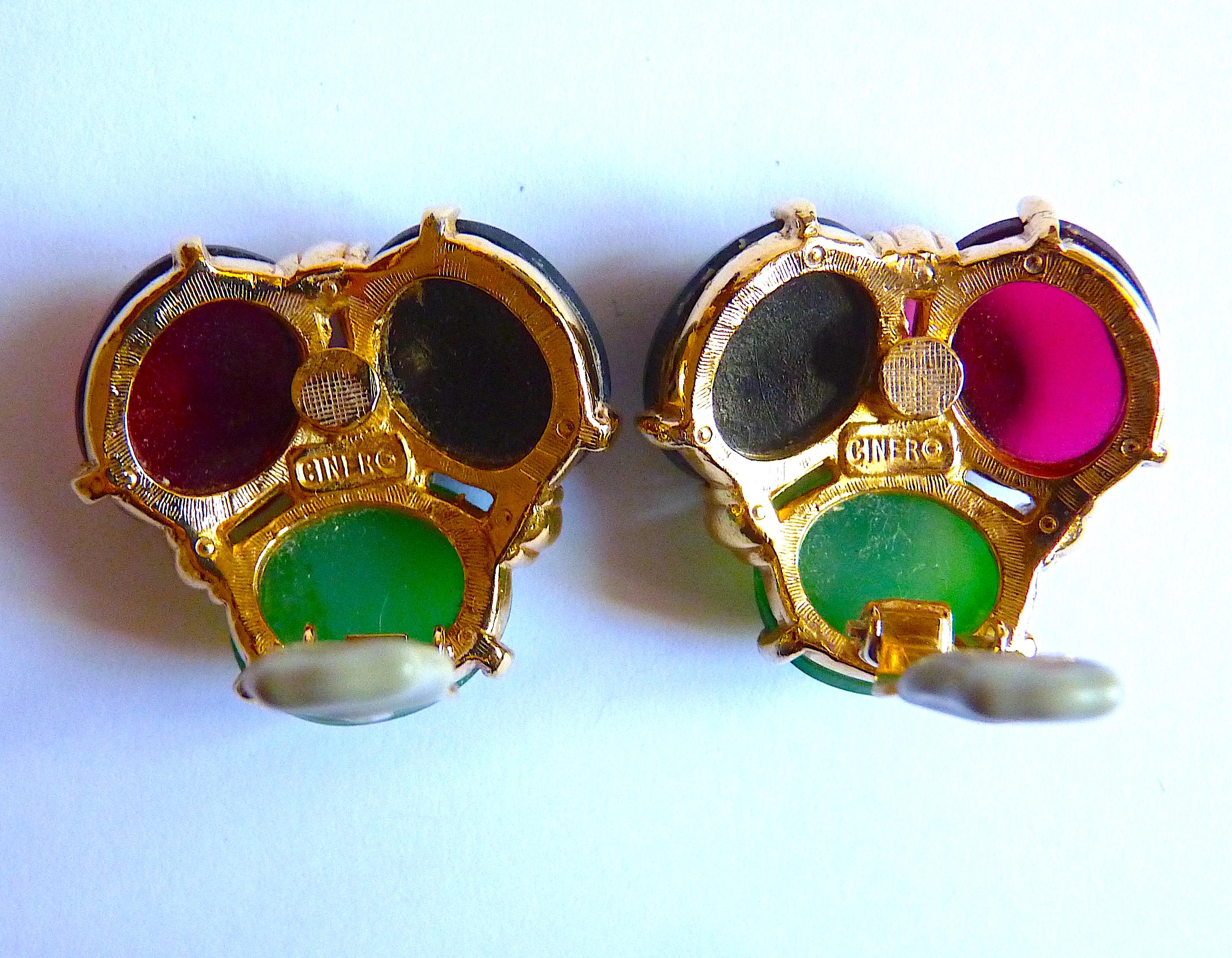 CINER Poured Glass Cabochons and Gold Metal Clip On Earrings, Vintage from 1950s For Sale 2