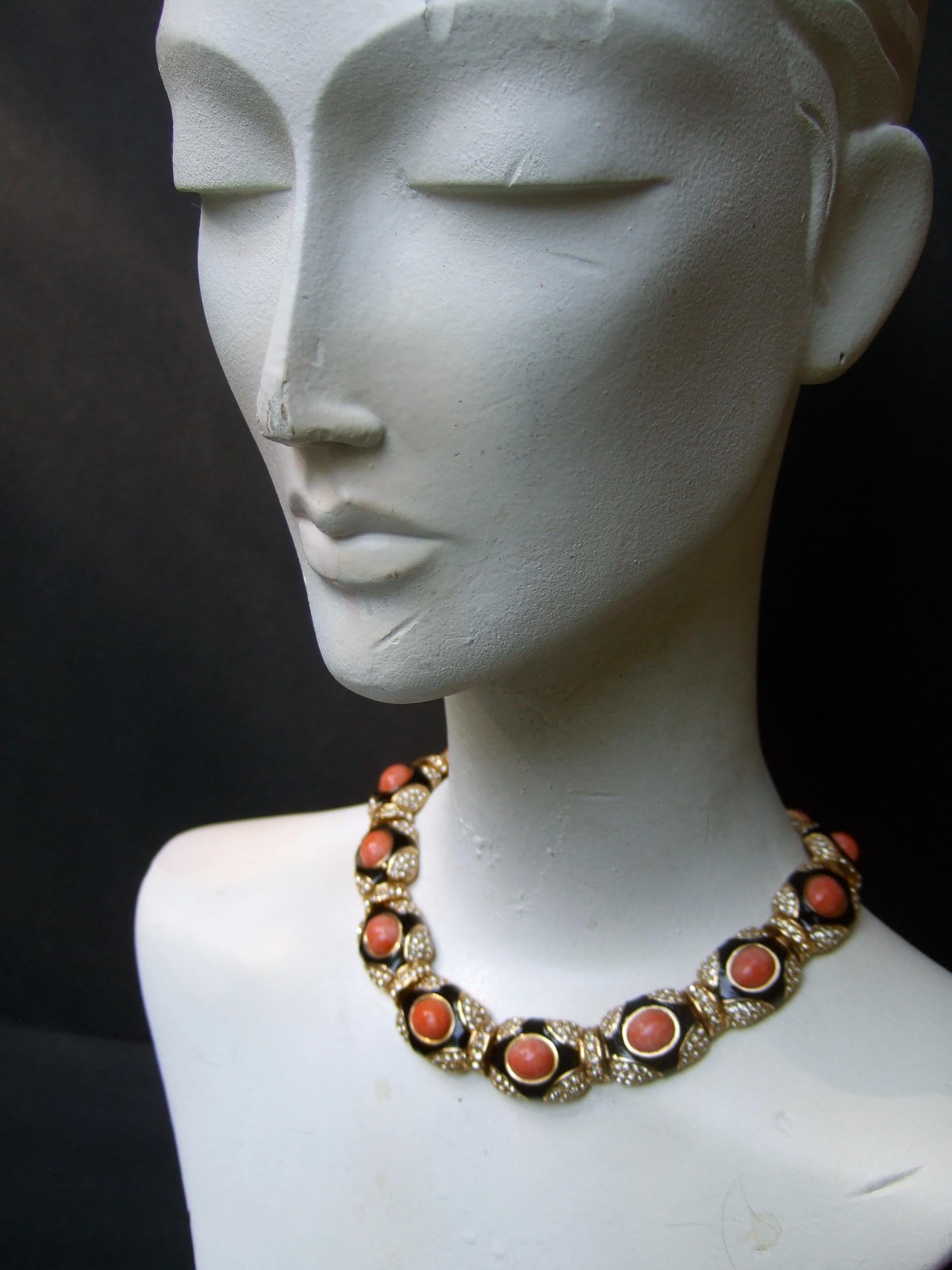 Ciner Harz Kunstkoralle Kristall Emaille Choker & Clip auf Ohrringe ca. 1980er Jahre im Angebot 3
