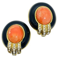 CINER signiert Vintage Koralle Glas Kabinen Emaille Strass Designer Clip Ohrringe