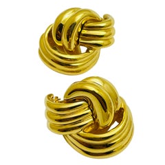 CINER signed vintage gold knot designer runway clip on earrings