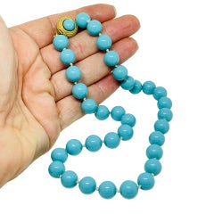 Collar de diseño con cuentas de turquesa y cristal dorado vintage firmado por CINER